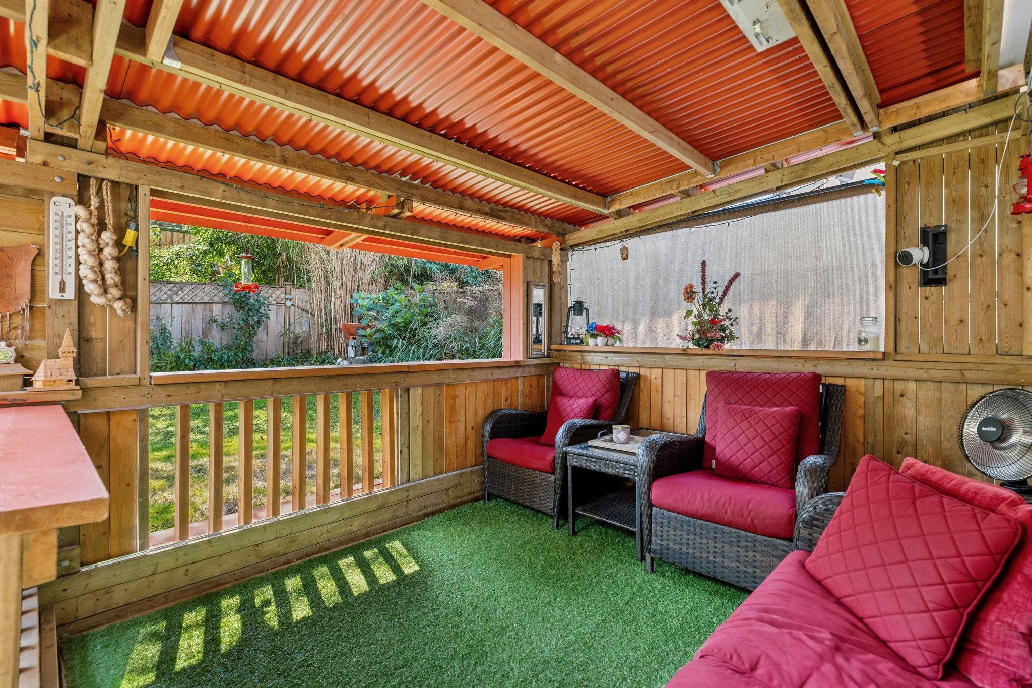 1068 SPRUCE STREET, Port Coquitlam