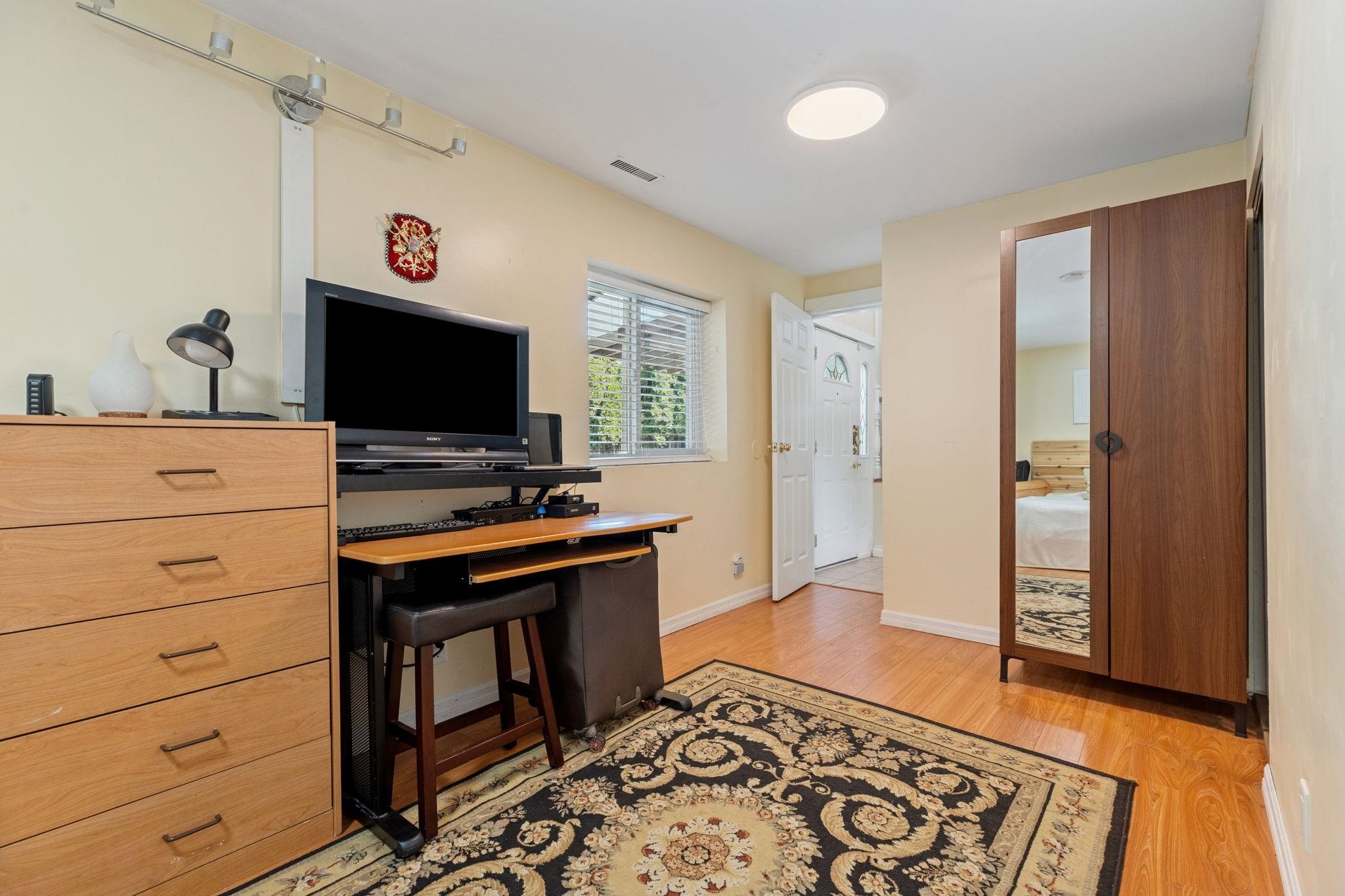 1068 SPRUCE STREET, Port Coquitlam