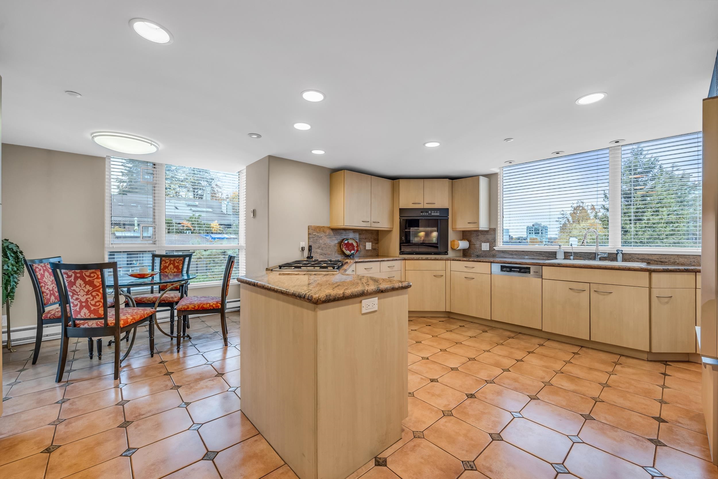 6 1350 W 14TH AVENUE, Vancouver Unit: 6