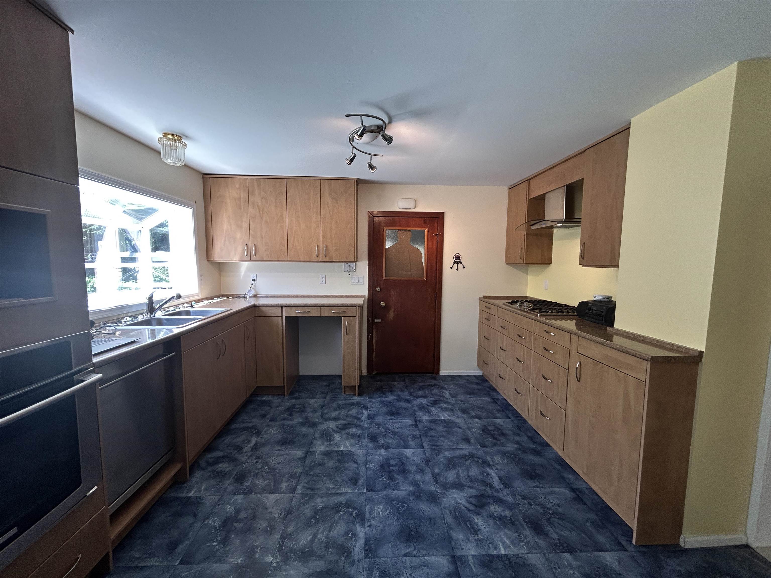 32846 6TH AVENUE, Mission