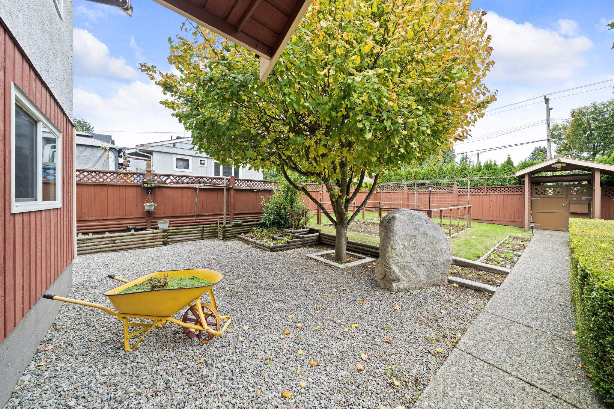 12851 104 AVENUE, Surrey