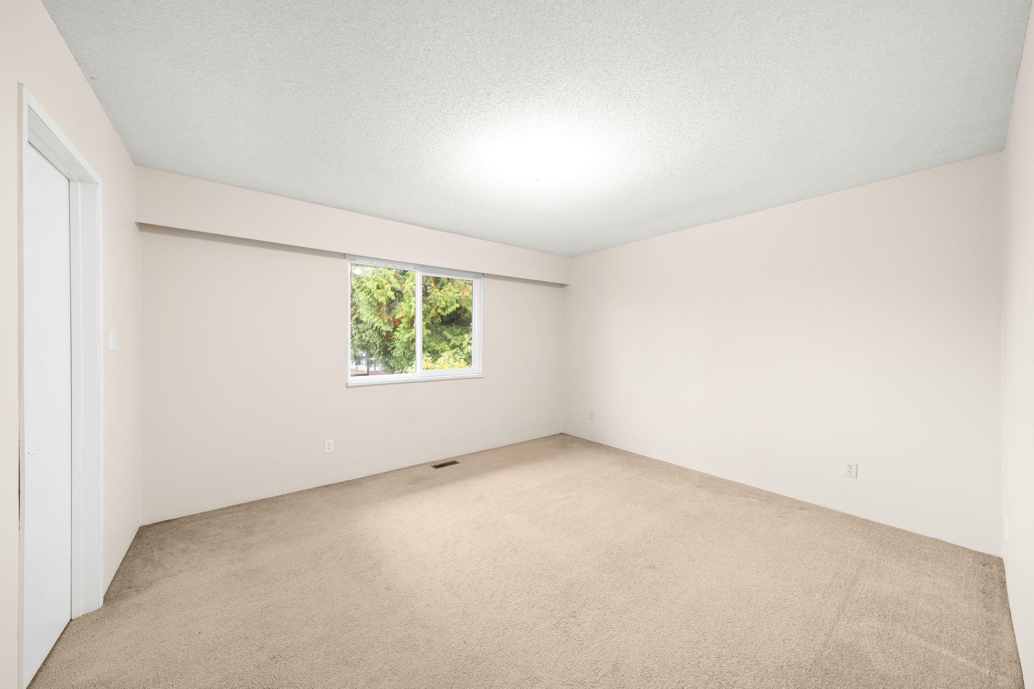 12851 104 AVENUE, Surrey