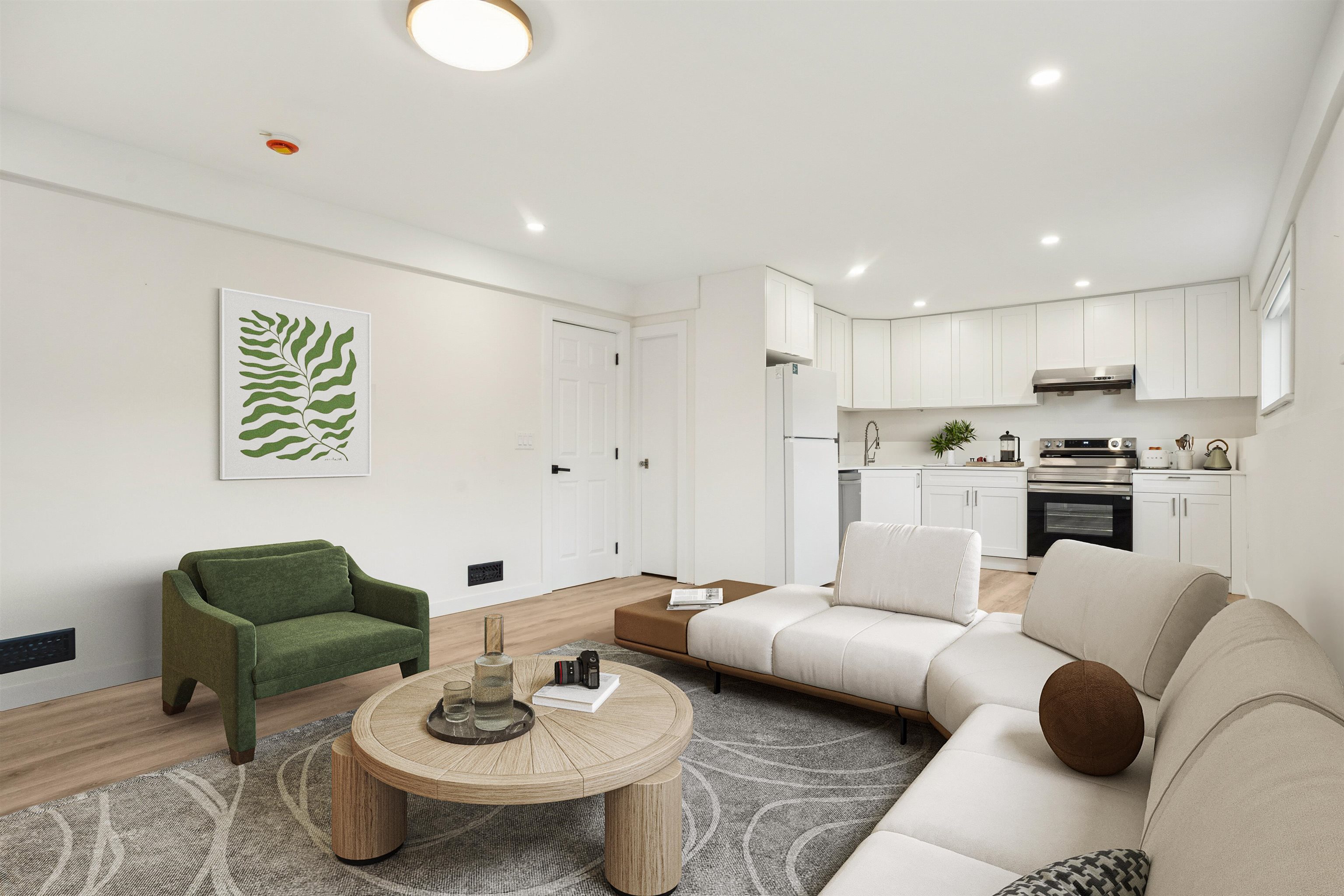 15962 NORTH BLUFF ROAD, White Rock