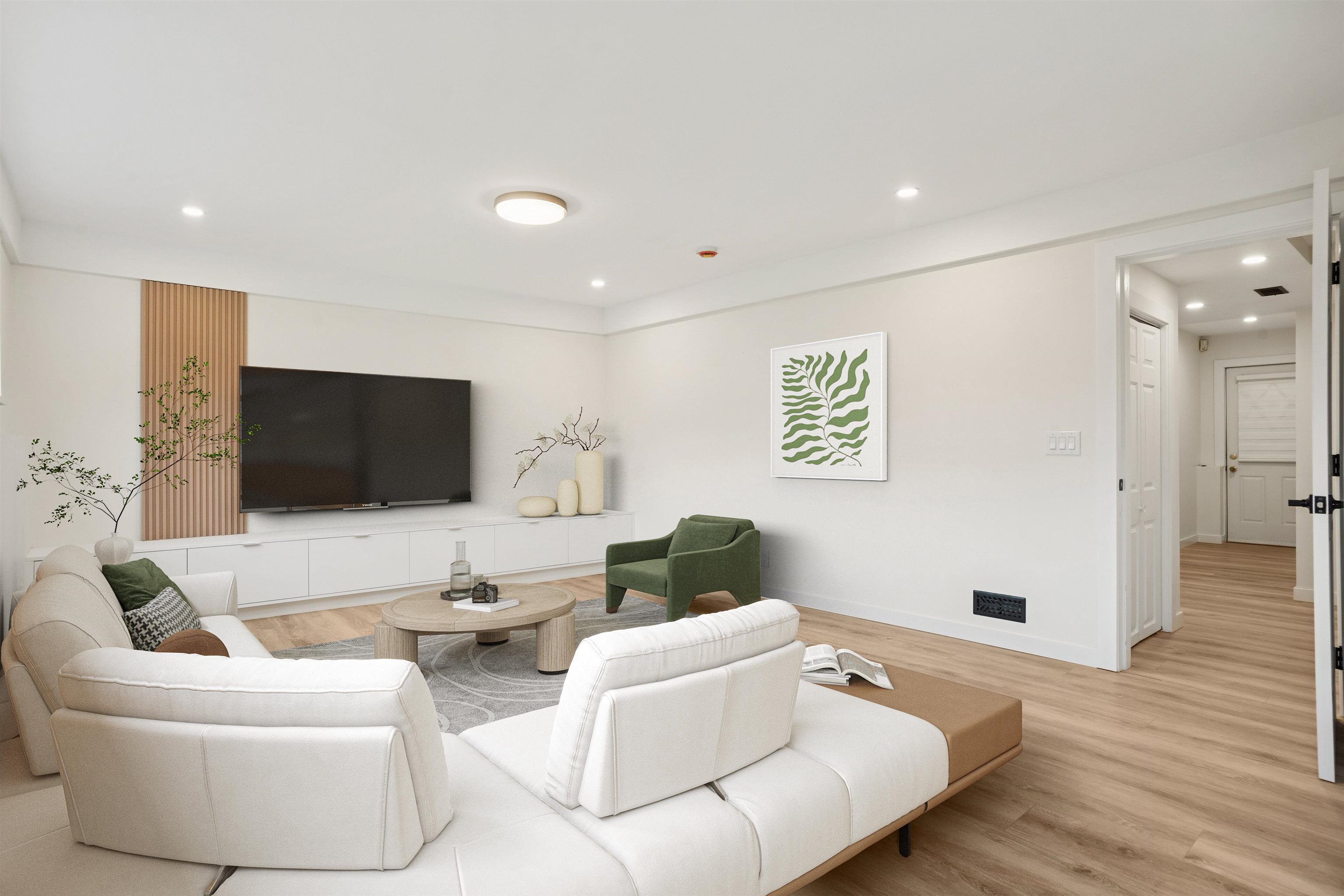 15962 NORTH BLUFF ROAD, White Rock