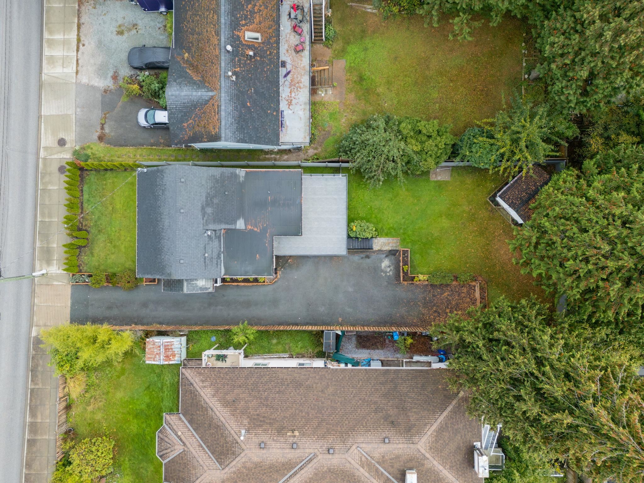 15962 NORTH BLUFF ROAD, White Rock