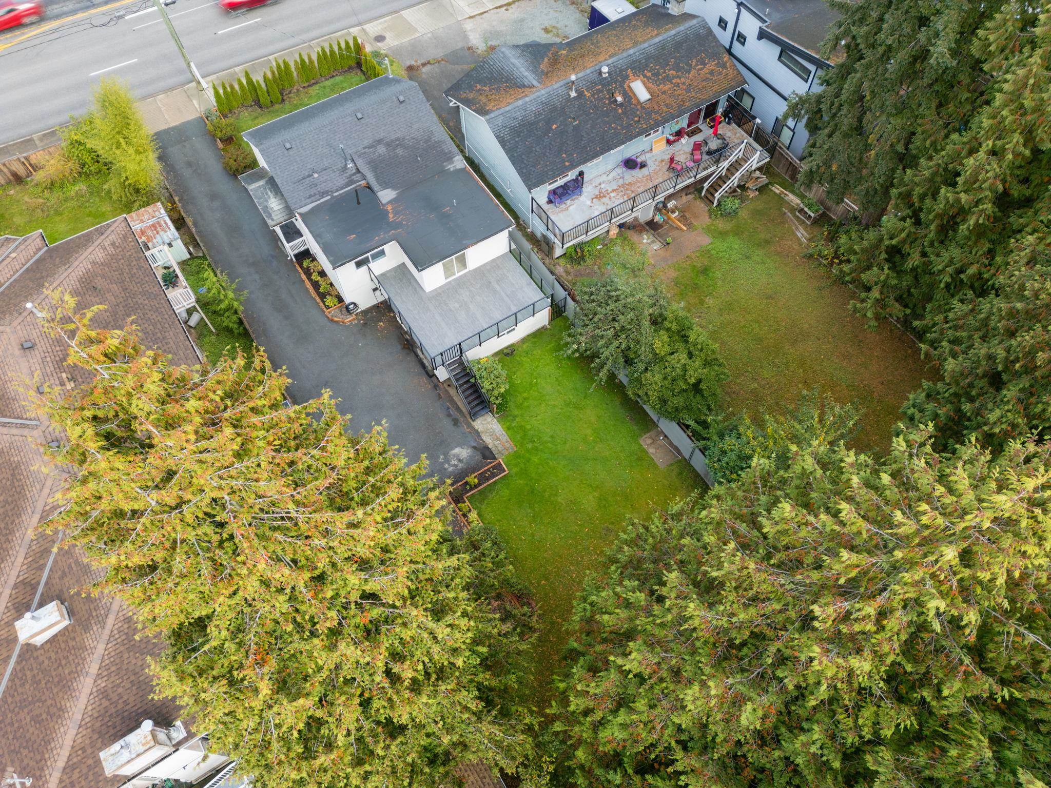 15962 NORTH BLUFF ROAD, White Rock