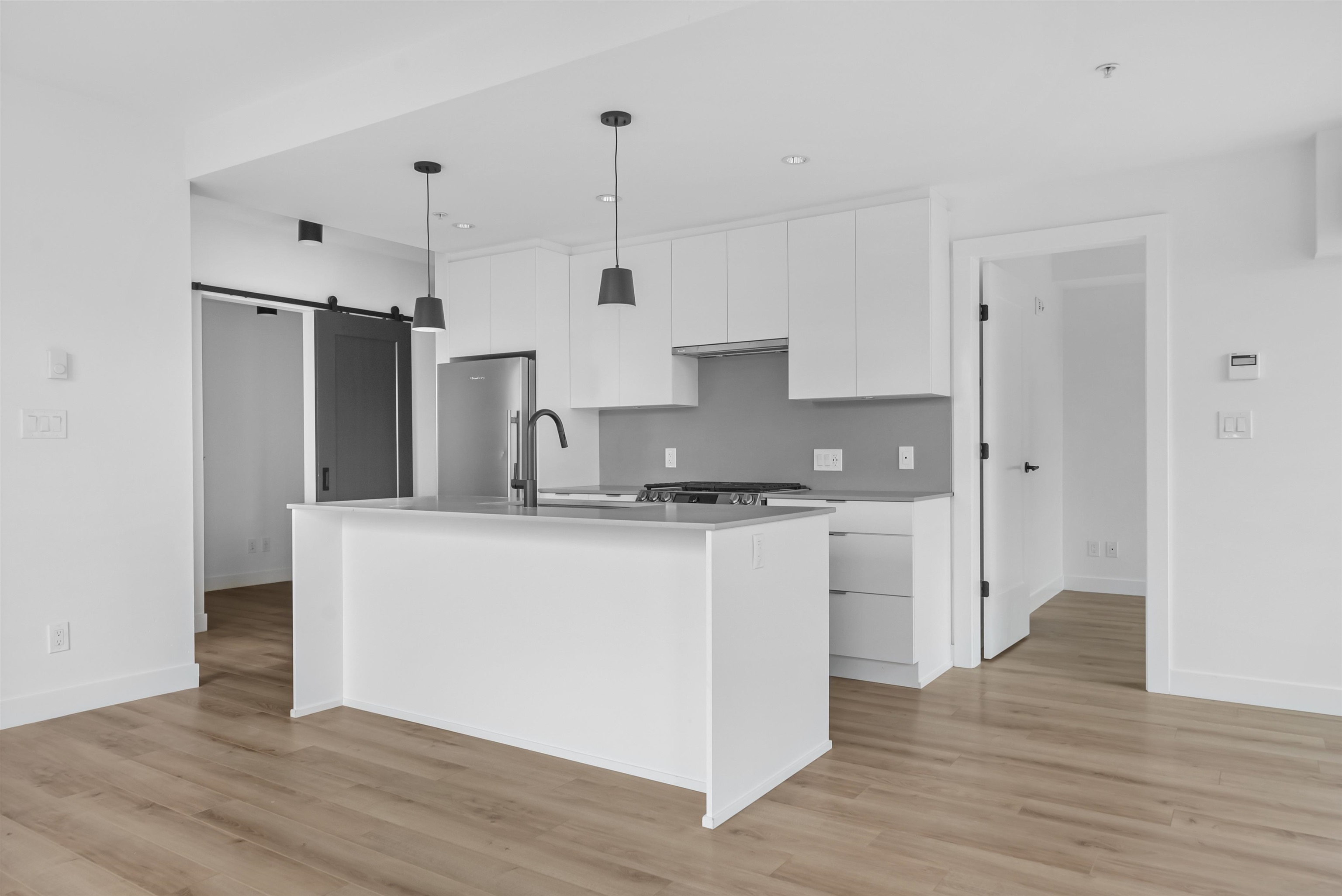 318 2493 MONTROSE AVENUE, Abbotsford Unit: 318