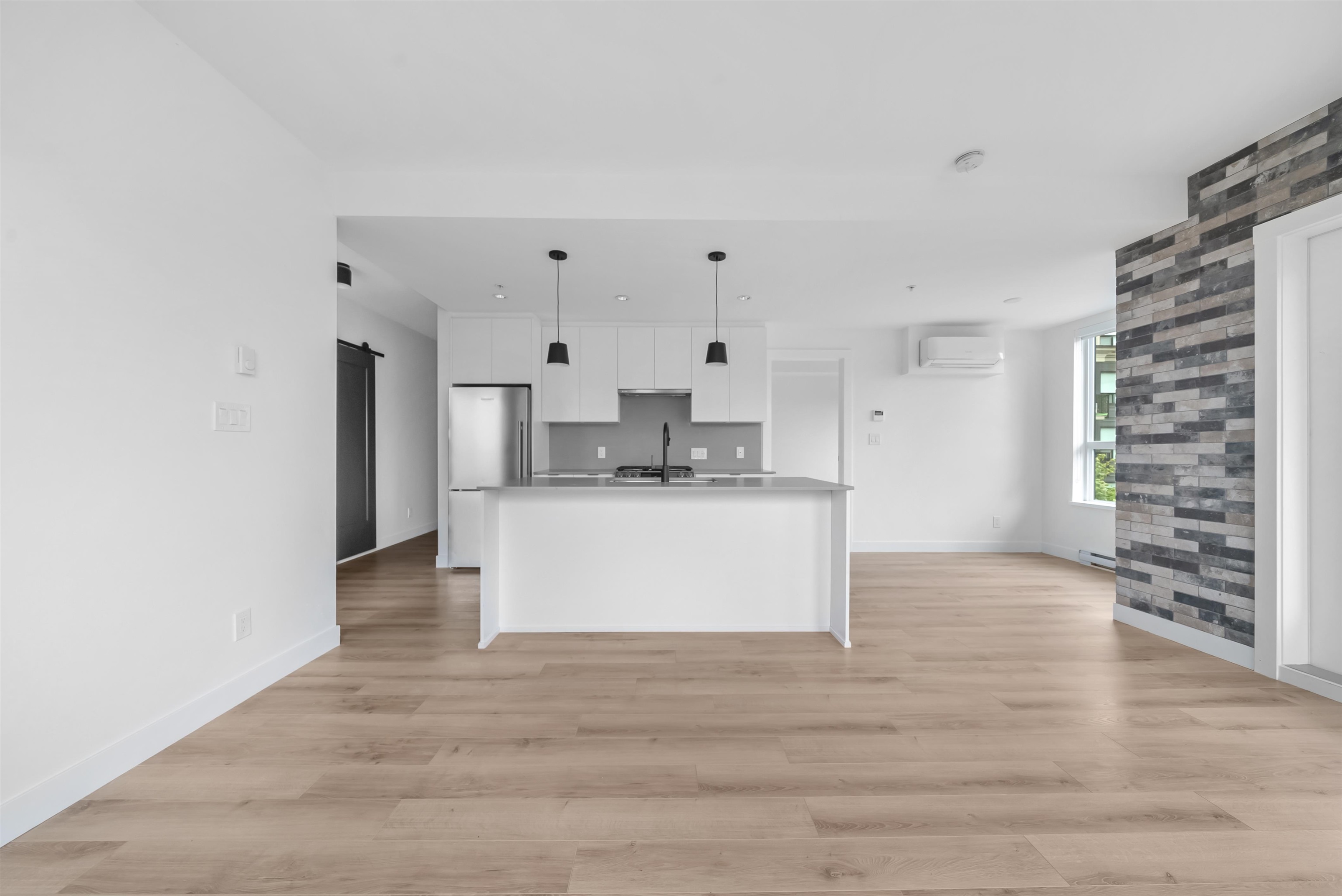 318 2493 MONTROSE AVENUE, Abbotsford Unit: 318