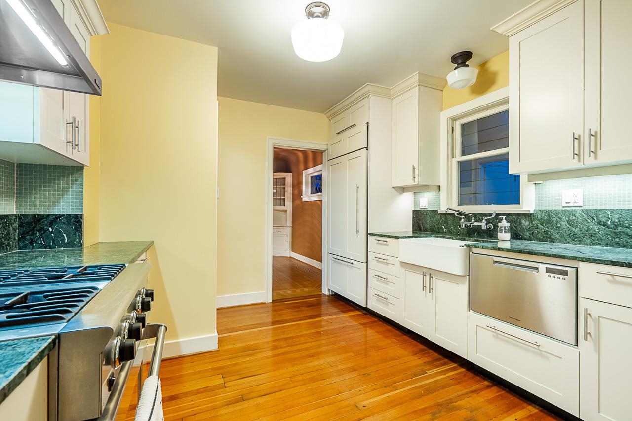 310 ASH STREET, New Westminster