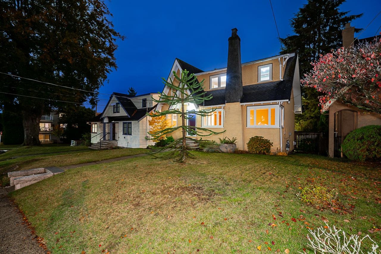 310 ASH STREET, New Westminster