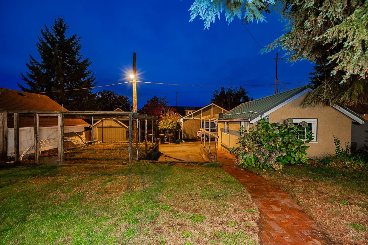 310 ASH STREET, New Westminster