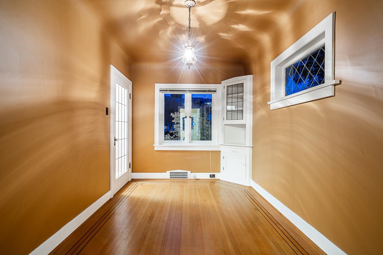 310 ASH STREET, New Westminster