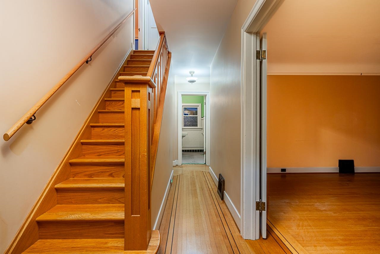 310 ASH STREET, New Westminster