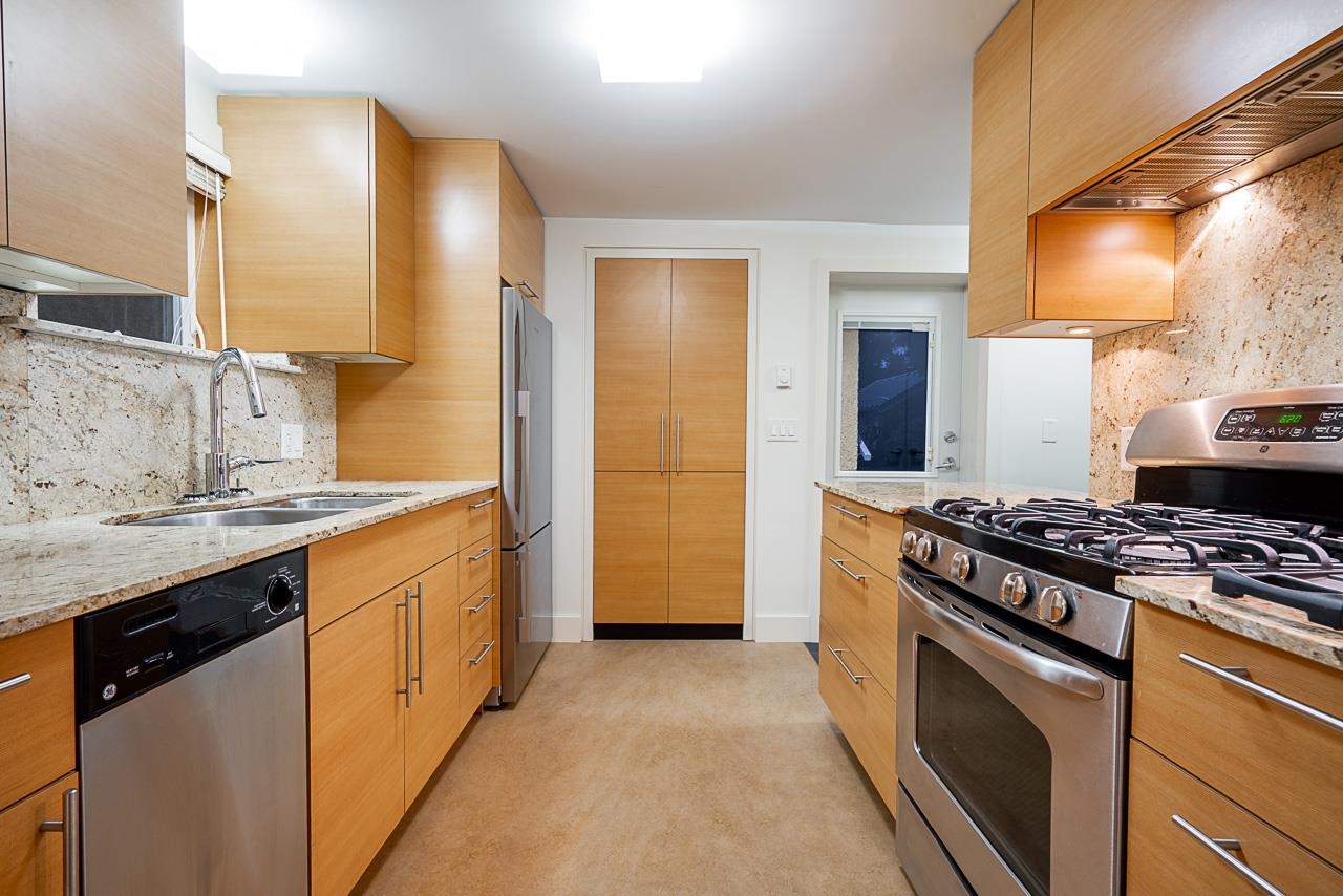 310 ASH STREET, New Westminster