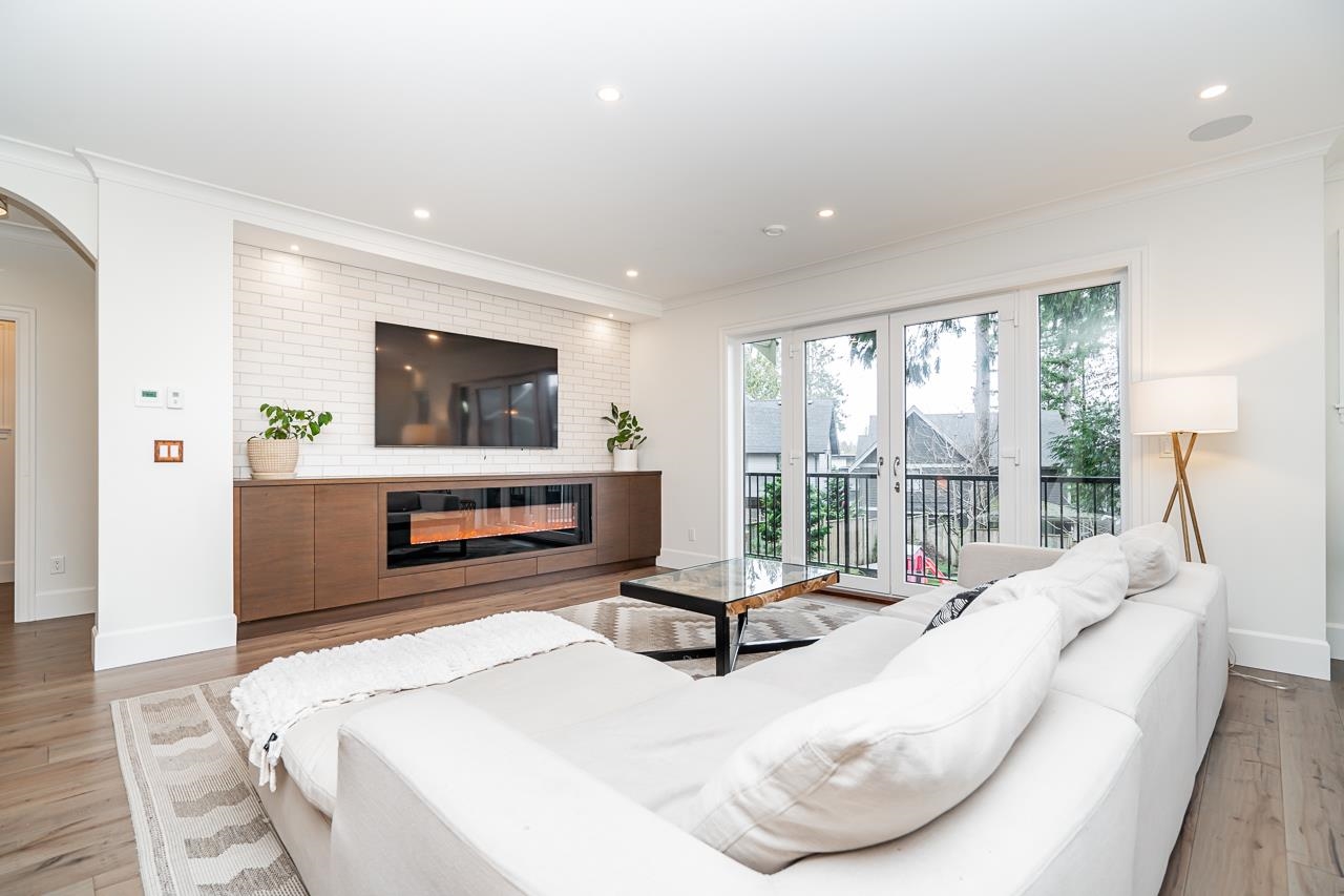 15777 WILLS BROOK WAY, Surrey