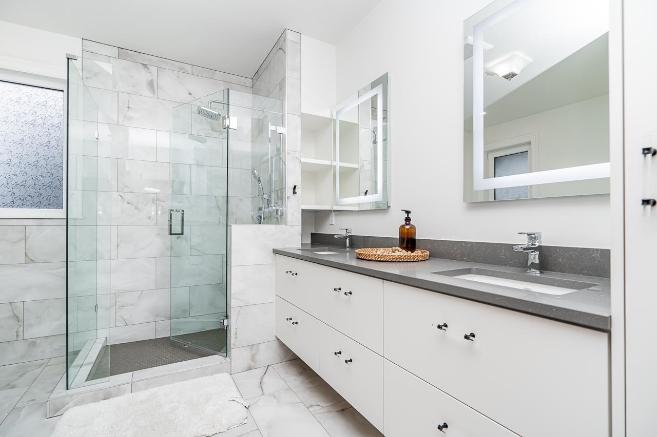 15777 WILLS BROOK WAY, Surrey