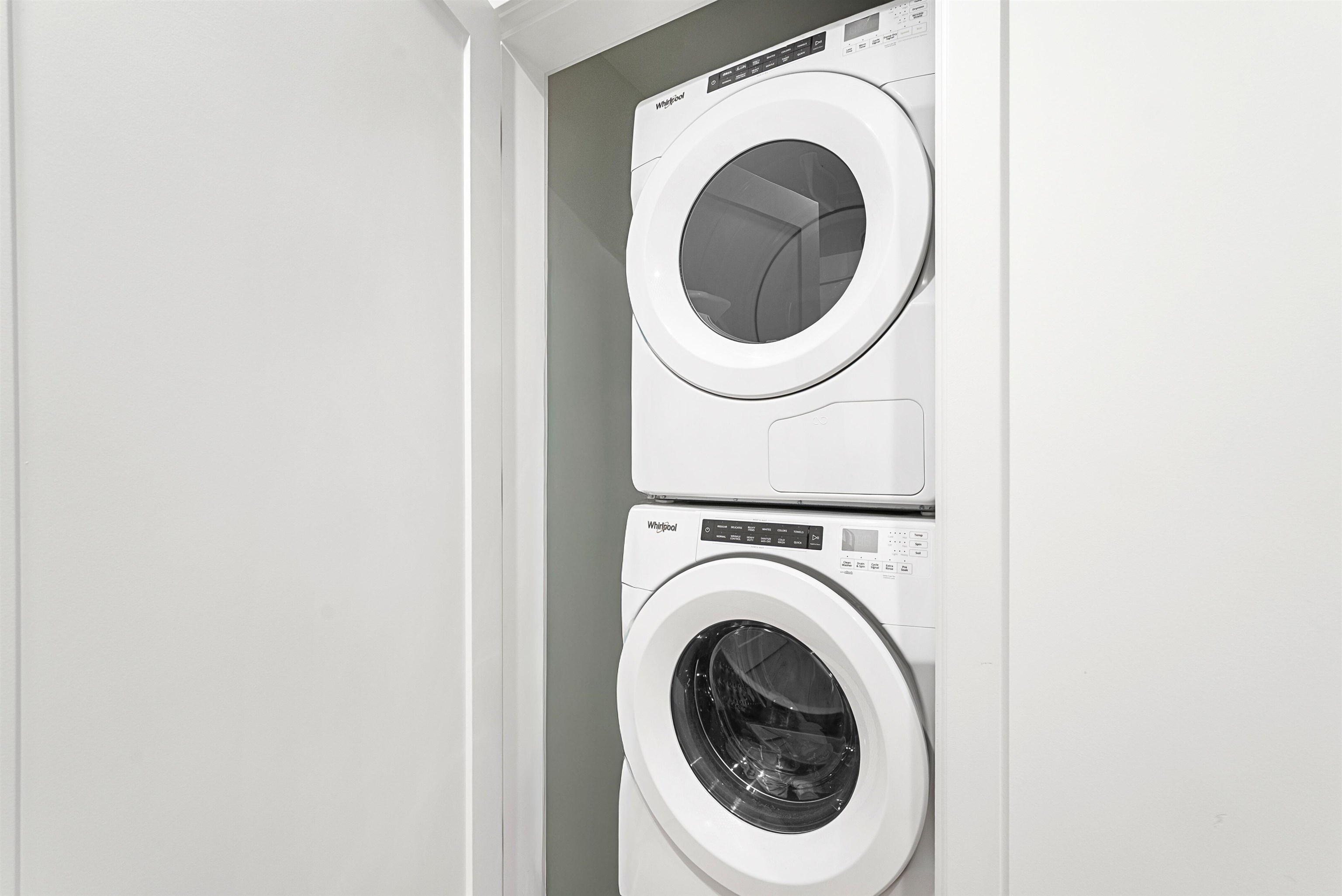 237 55 KLAHANIE DRIVE, Port Moody Unit: 237