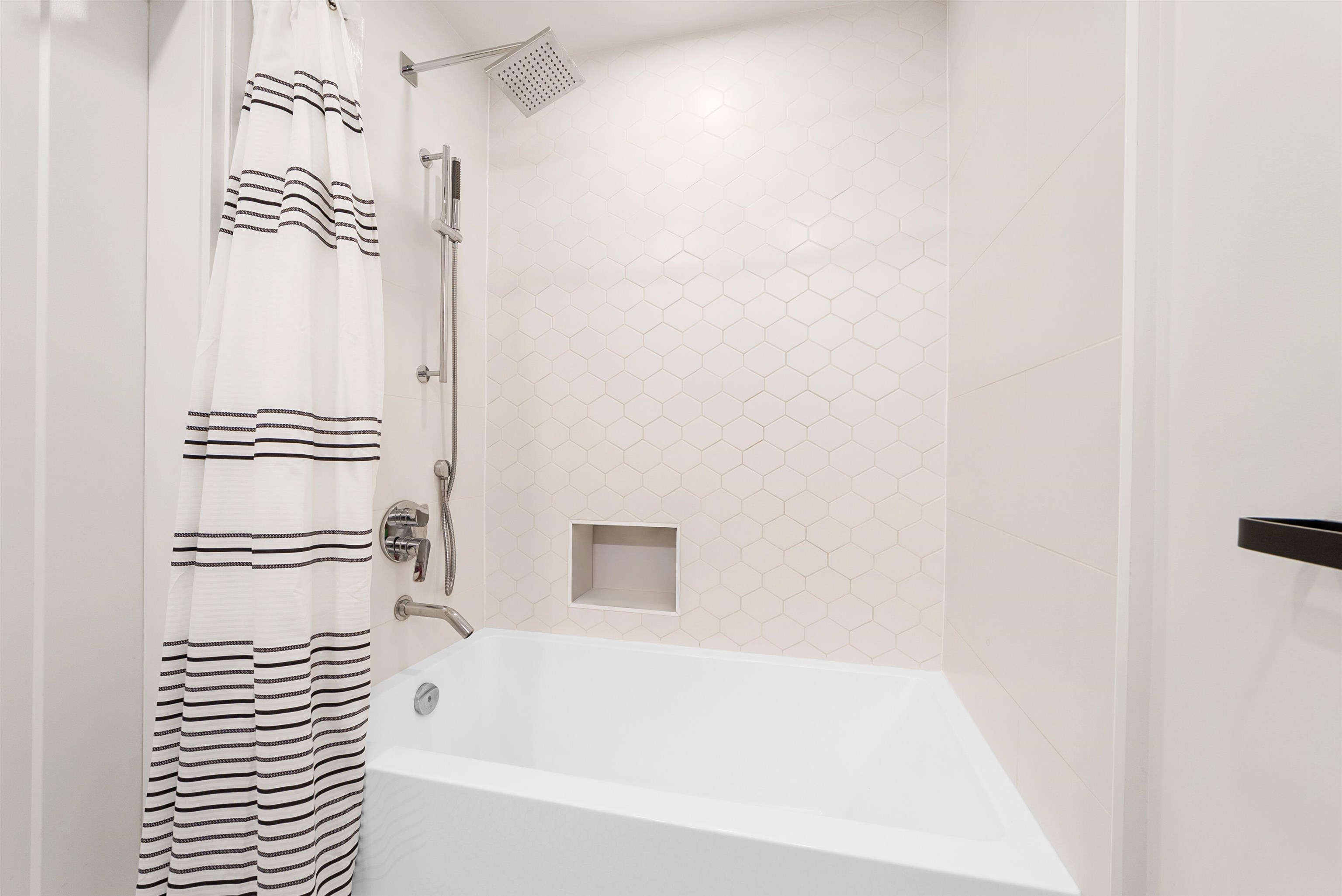 237 55 KLAHANIE DRIVE, Port Moody Unit: 237