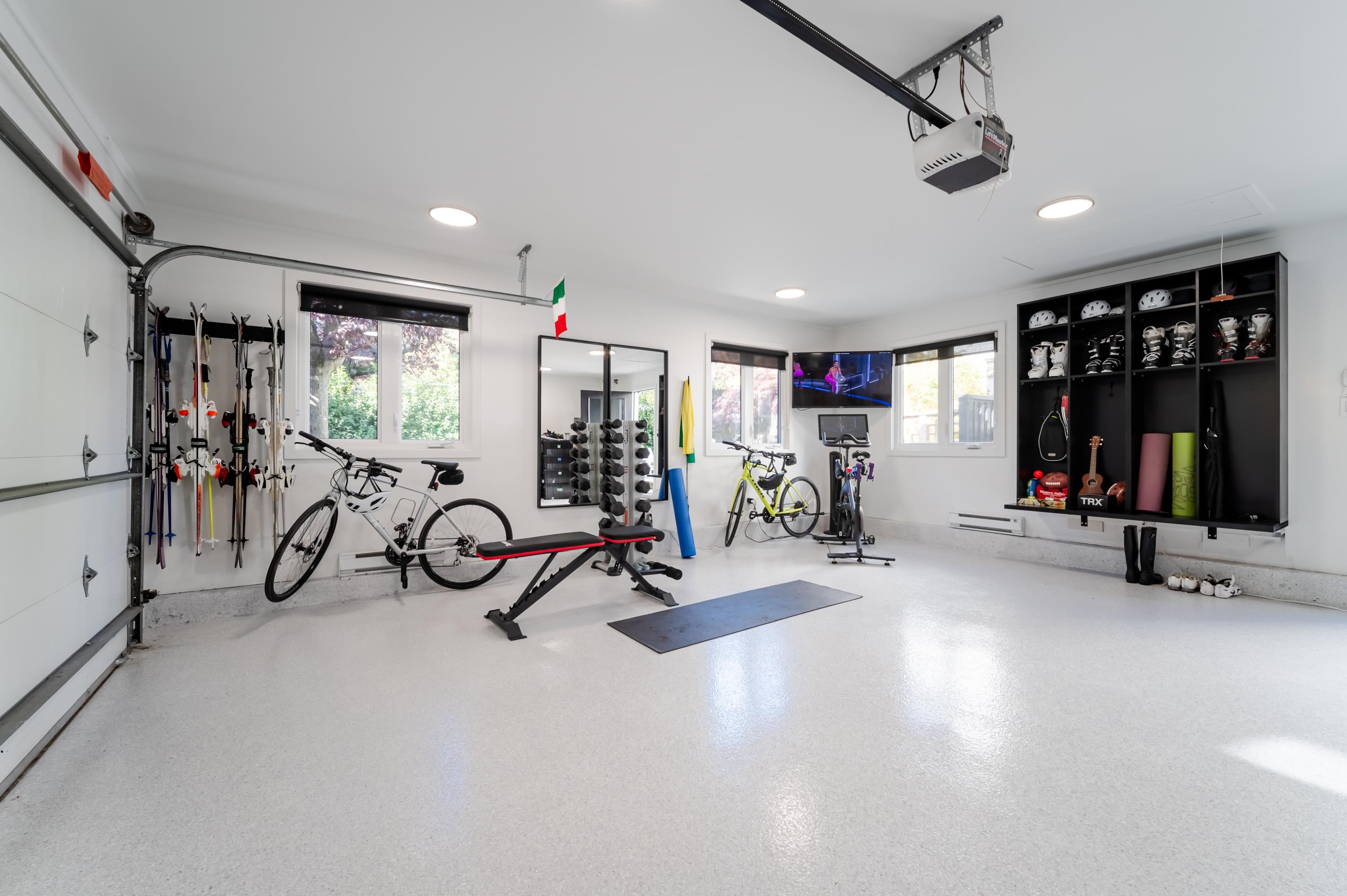 2040 W 58TH AVENUE, Vancouver