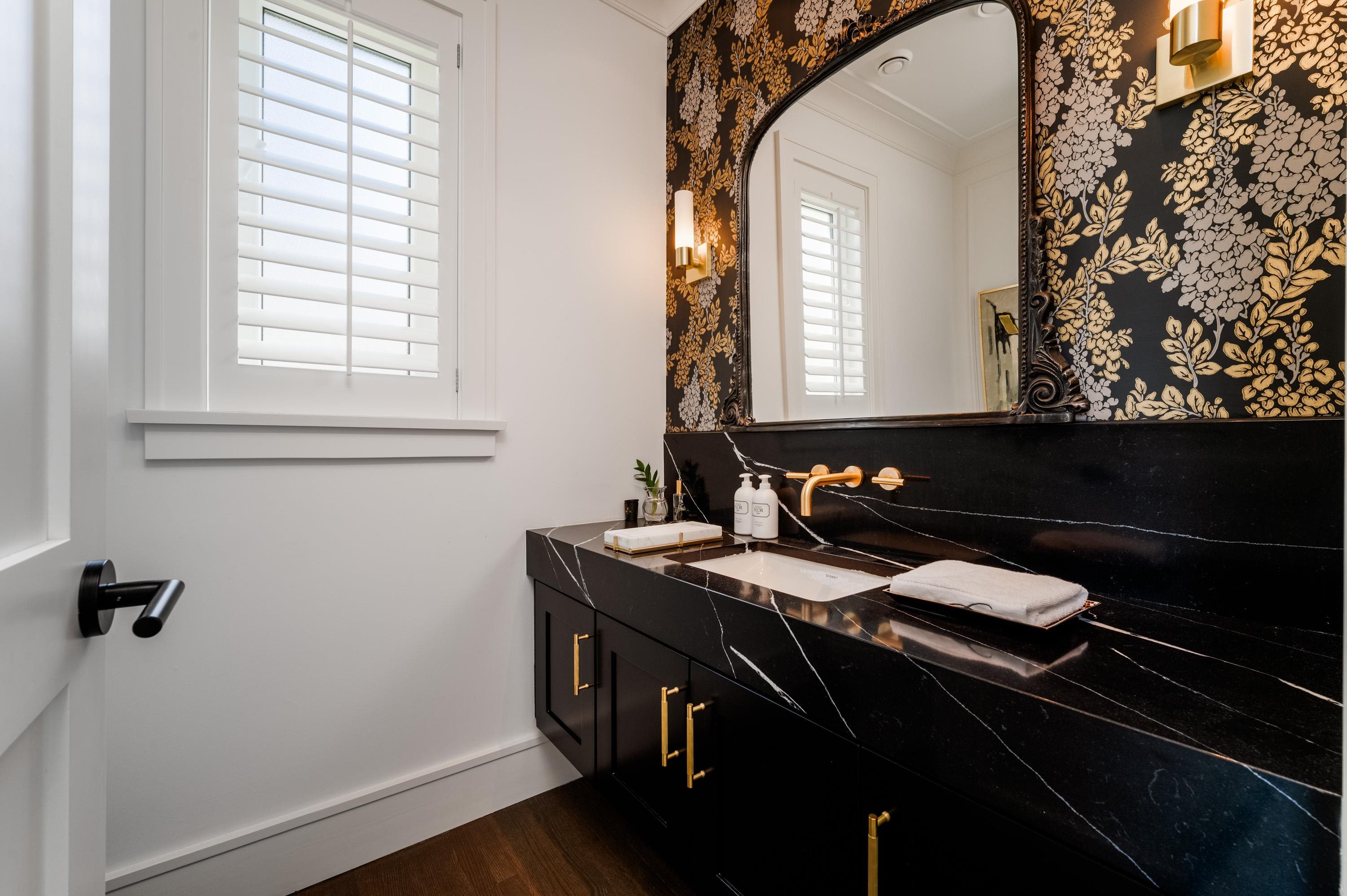 2040 W 58TH AVENUE, Vancouver