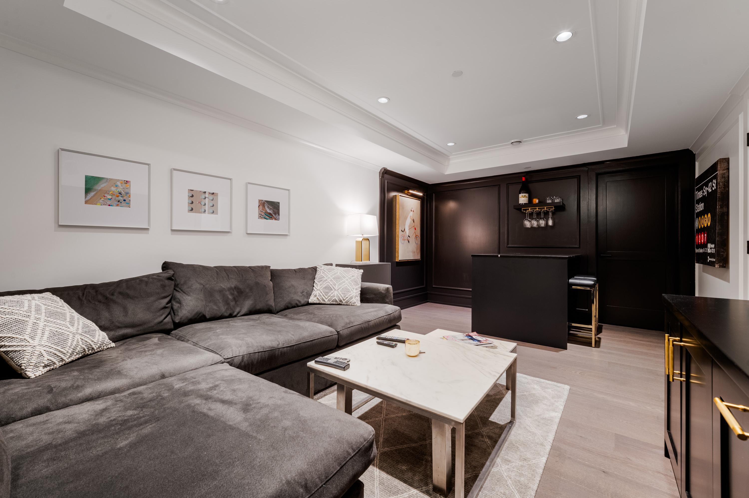 2040 W 58TH AVENUE, Vancouver