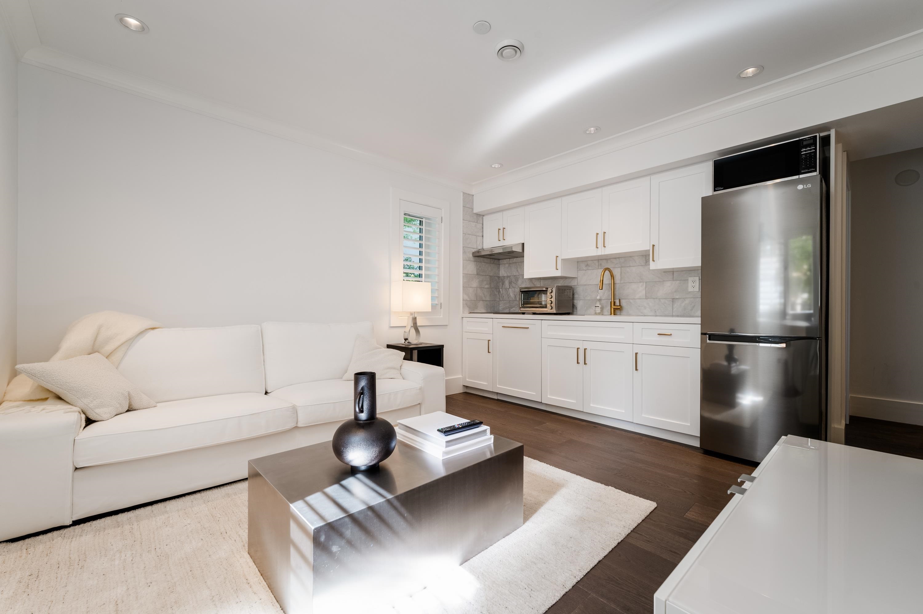 2040 W 58TH AVENUE, Vancouver