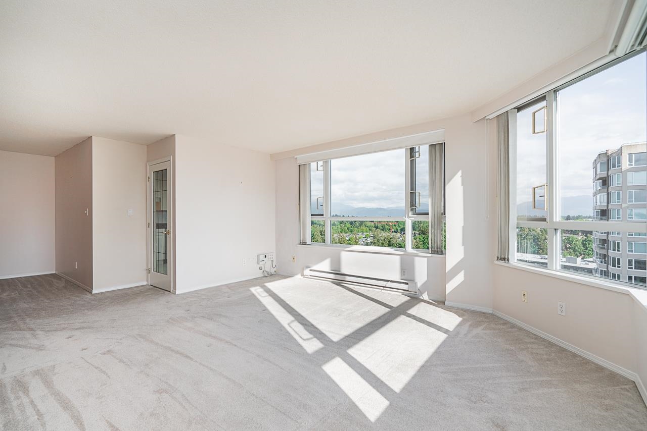 1403 3190 GLADWIN ROAD Unit: 1403