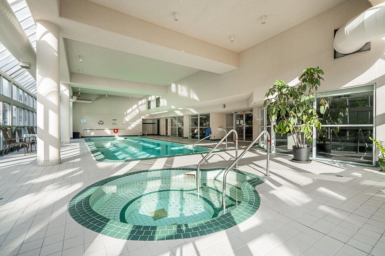 1403 3190 GLADWIN ROAD Unit: 1403