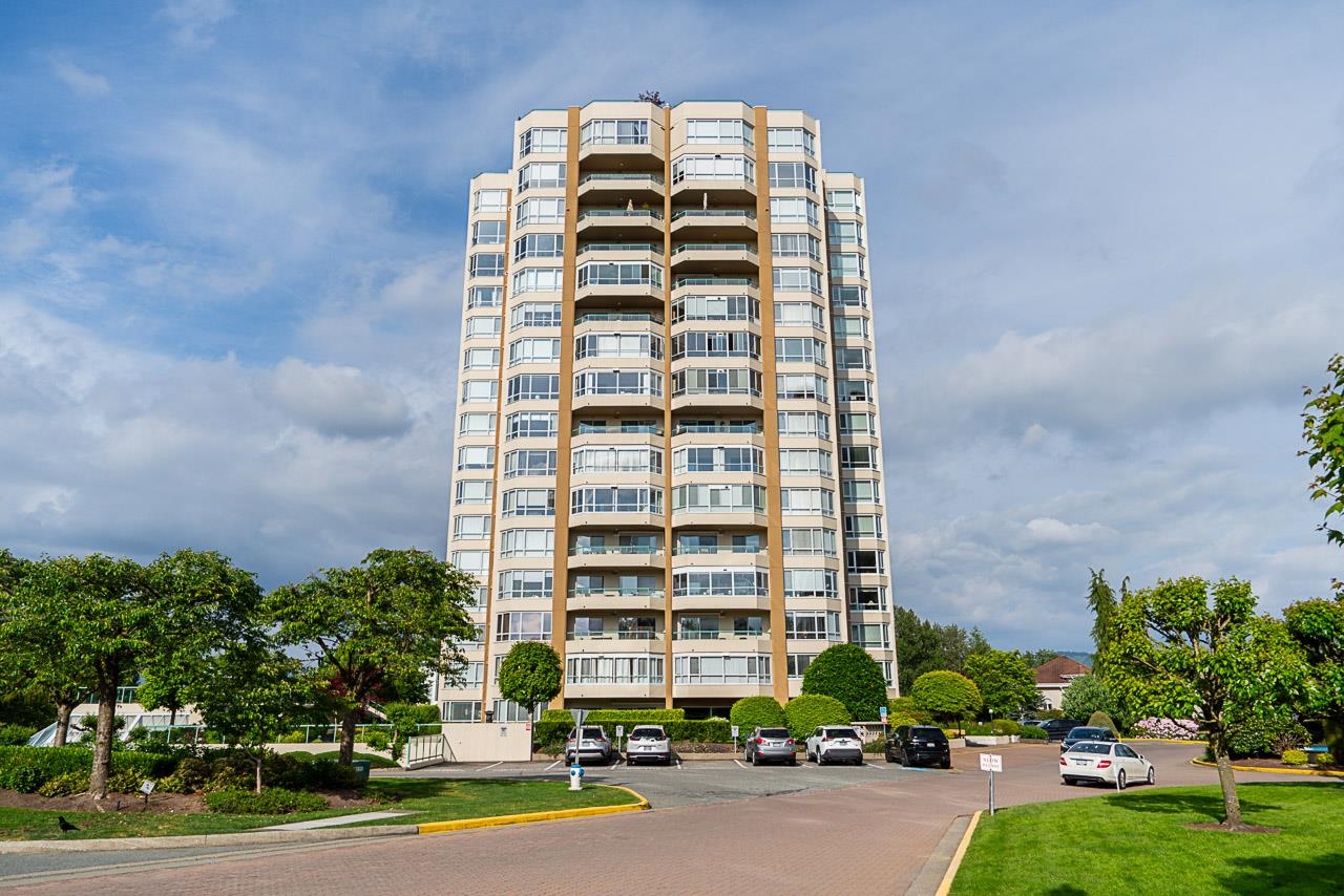 1403 3190 GLADWIN ROAD Unit: 1403