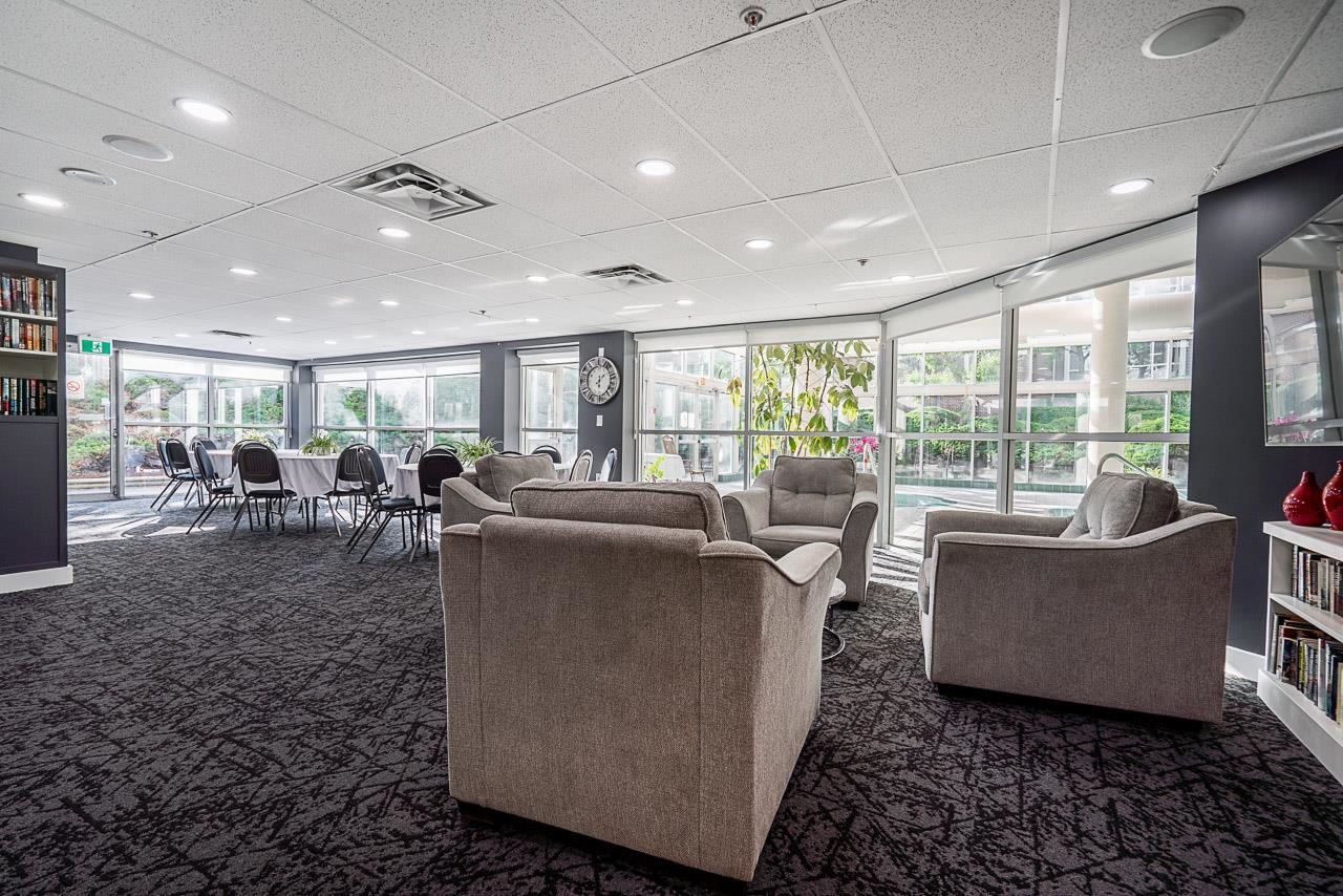 1403 3190 GLADWIN ROAD Unit: 1403