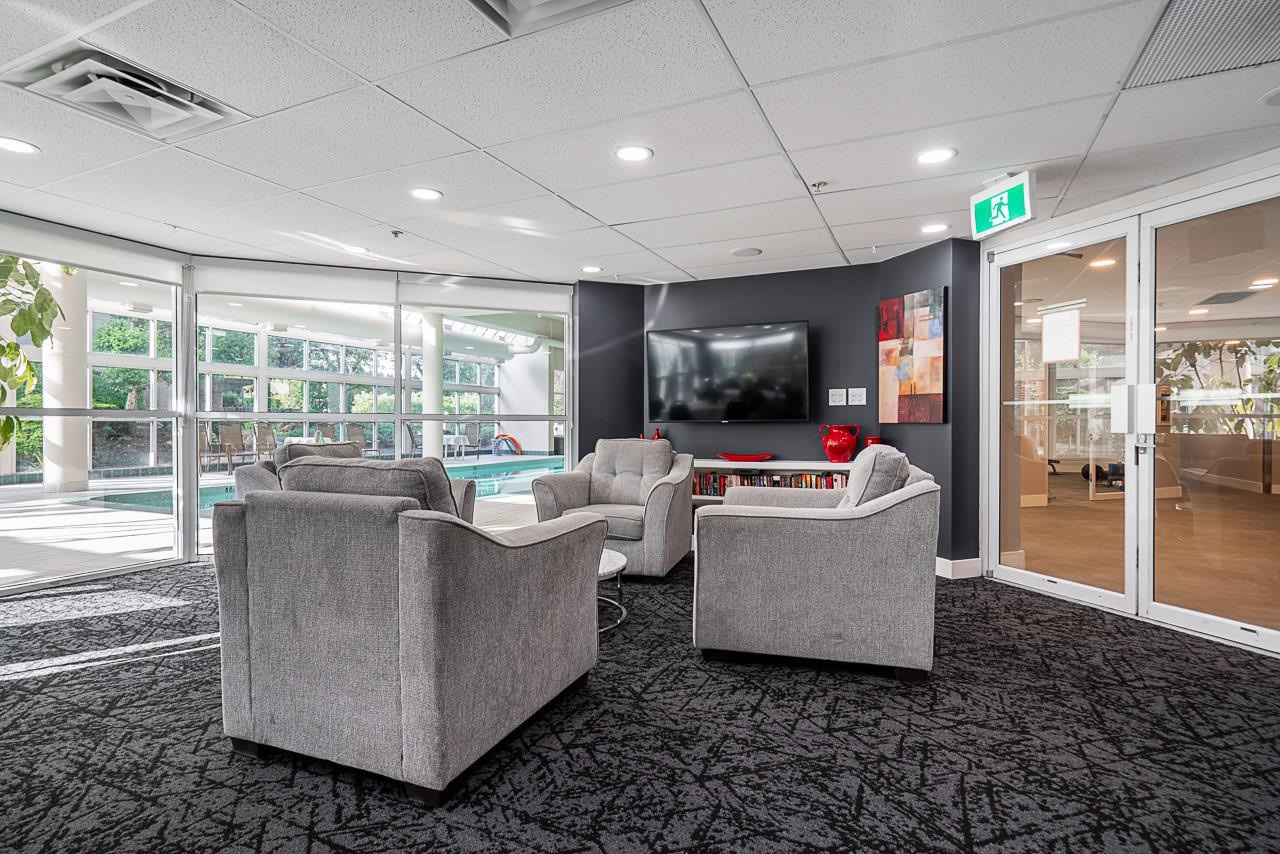 1403 3190 GLADWIN ROAD Unit: 1403