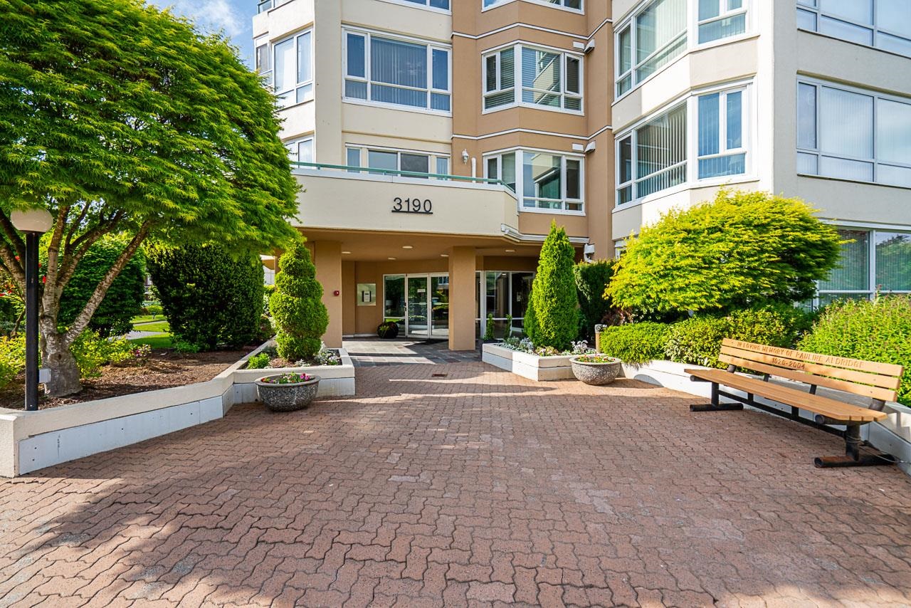 1403 3190 GLADWIN ROAD Unit: 1403