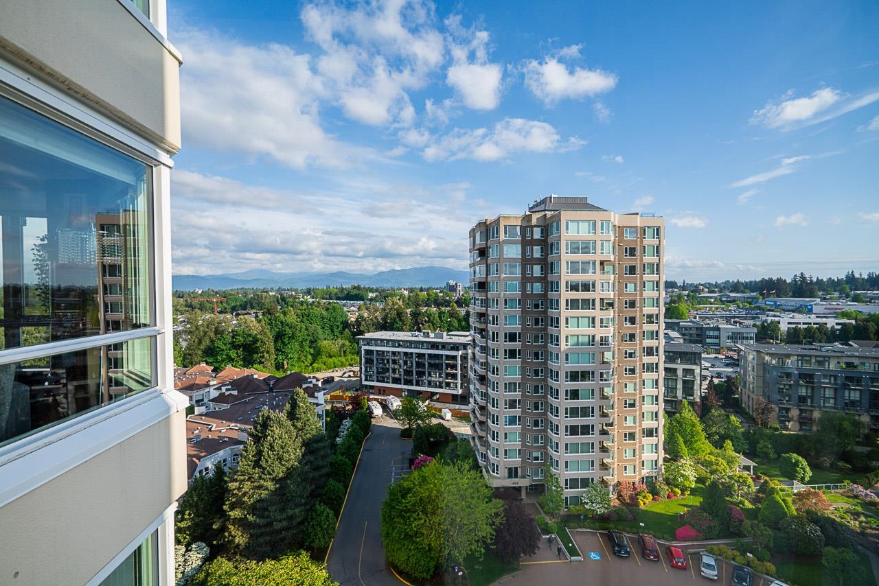 1403 3190 GLADWIN ROAD Unit: 1403