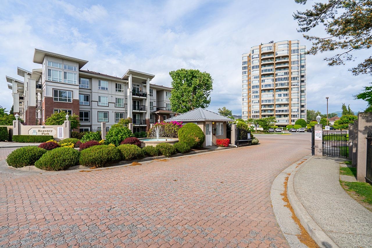 1403 3190 GLADWIN ROAD Unit: 1403