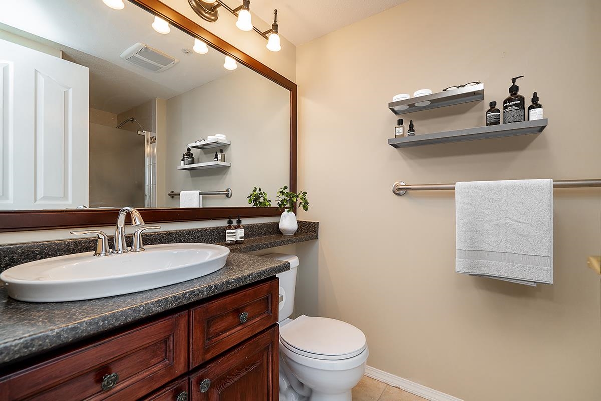 1403 3190 GLADWIN ROAD Unit: 1403