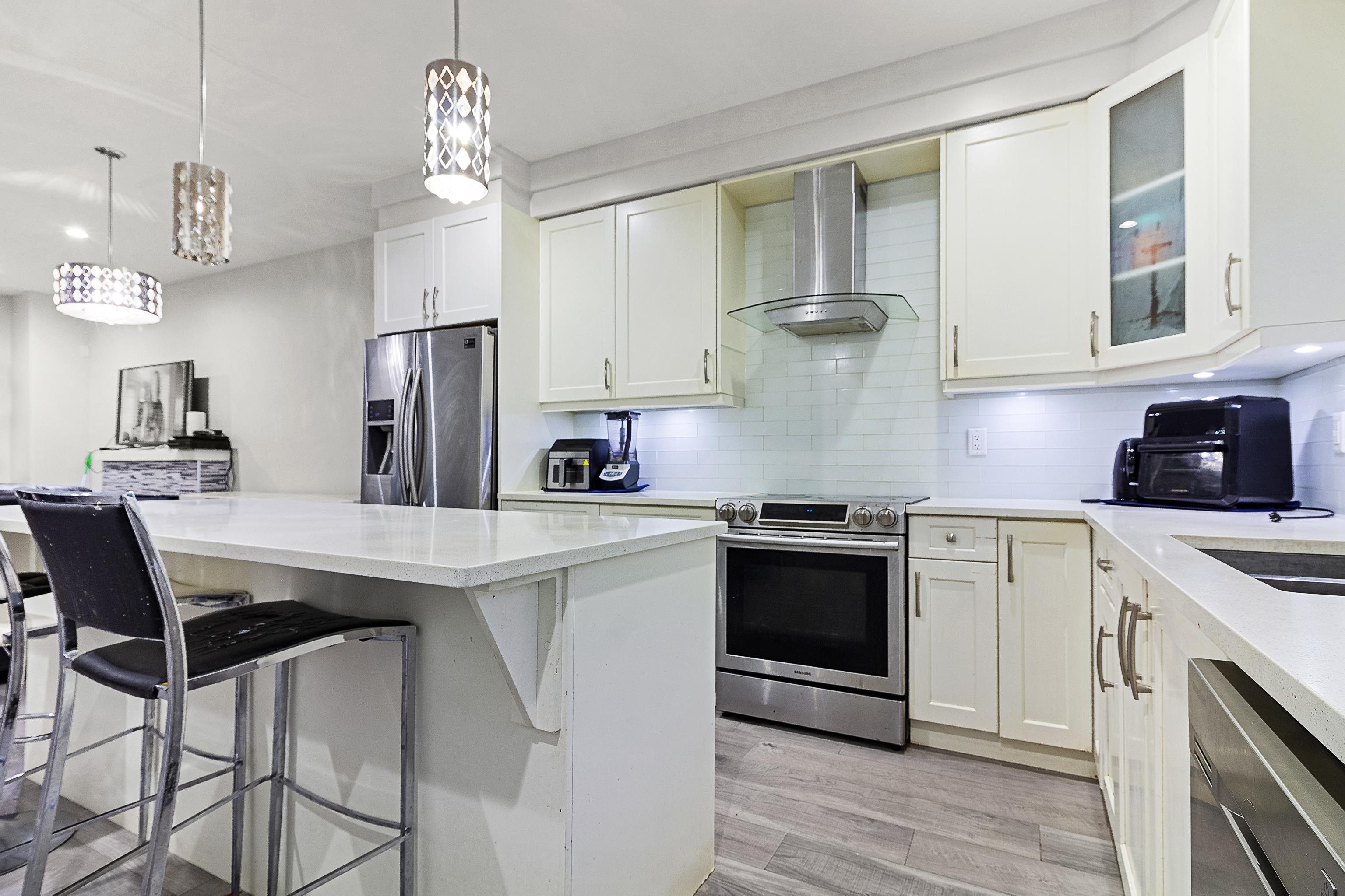 102 15170 60 AVENUE Unit: 102