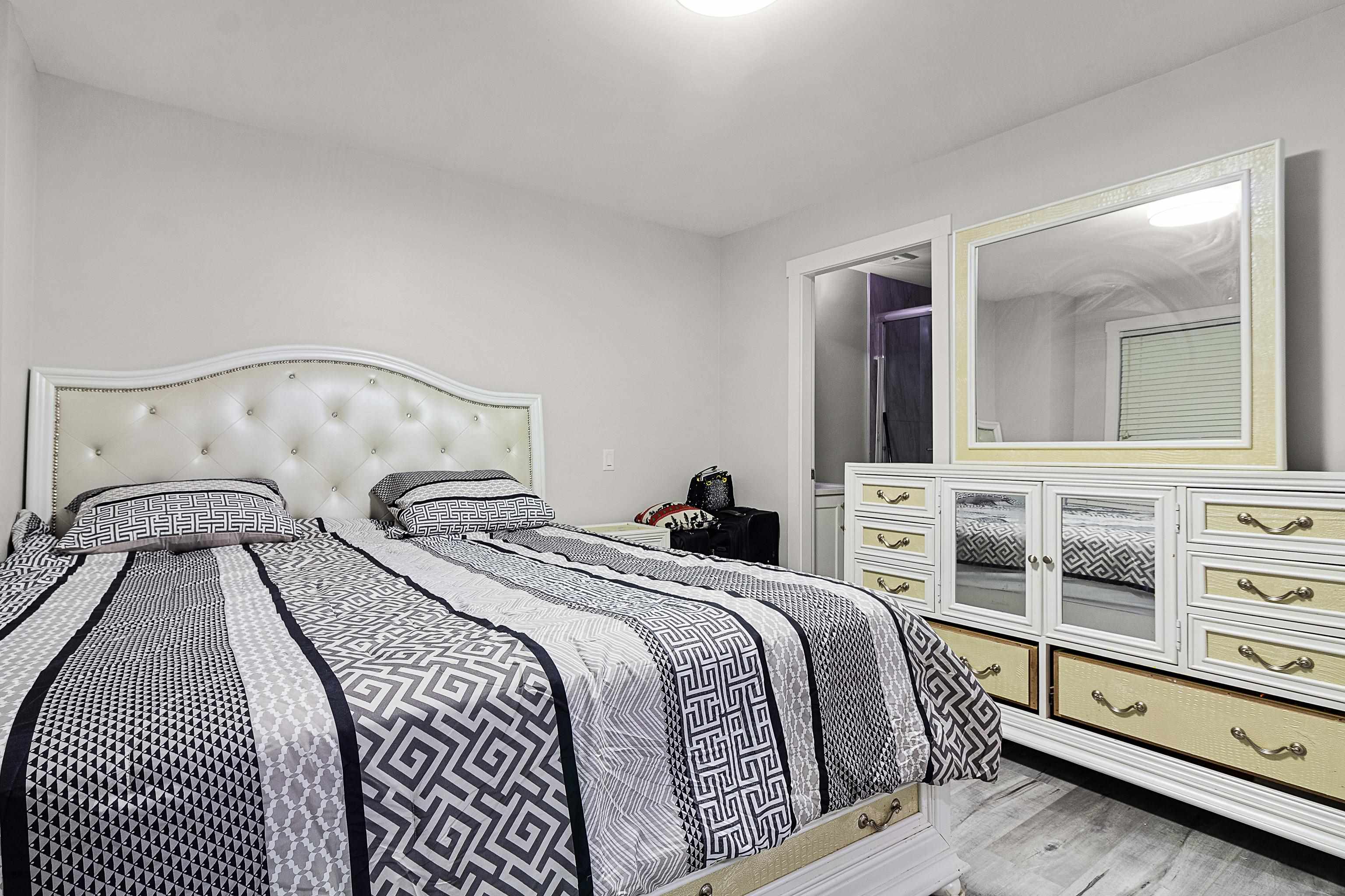 102 15170 60 AVENUE Unit: 102