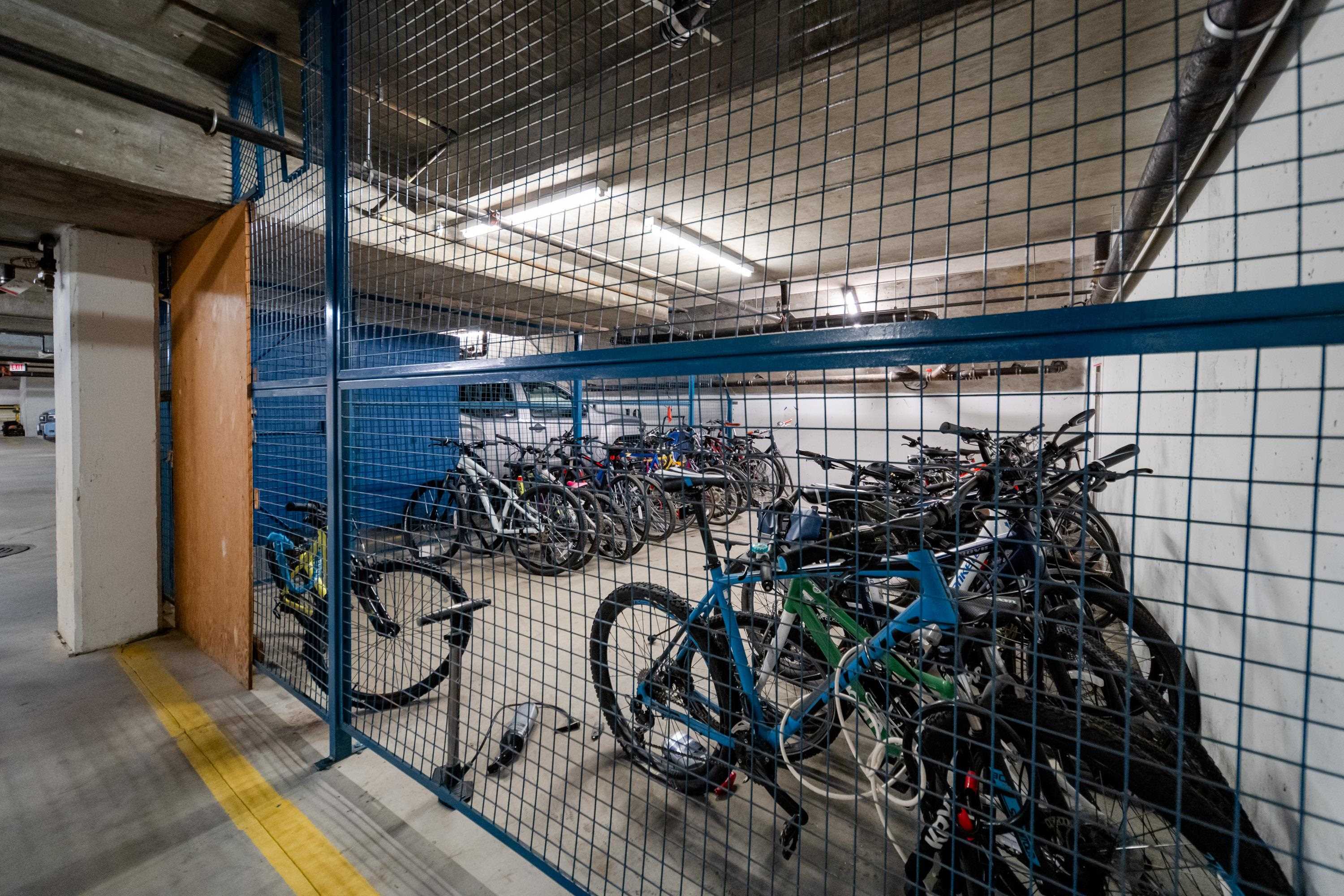 404 2688 VINE STREET Unit: 404