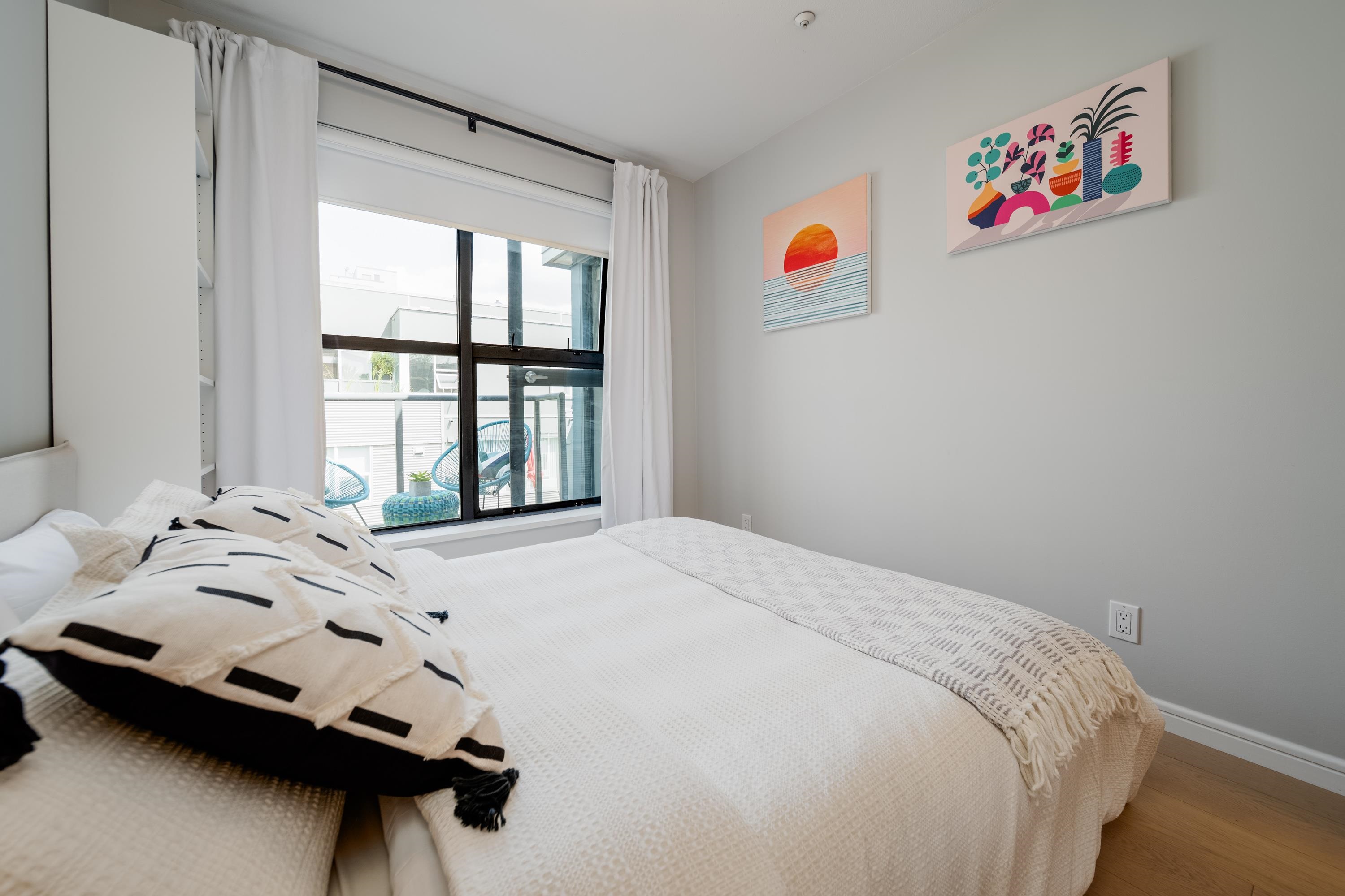 404 2688 VINE STREET Unit: 404