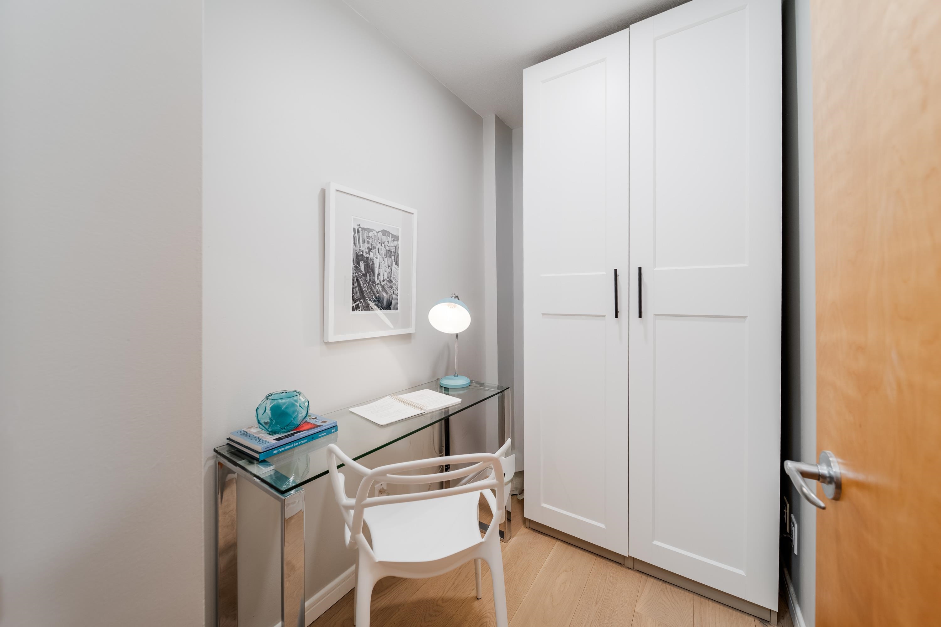 404 2688 VINE STREET Unit: 404