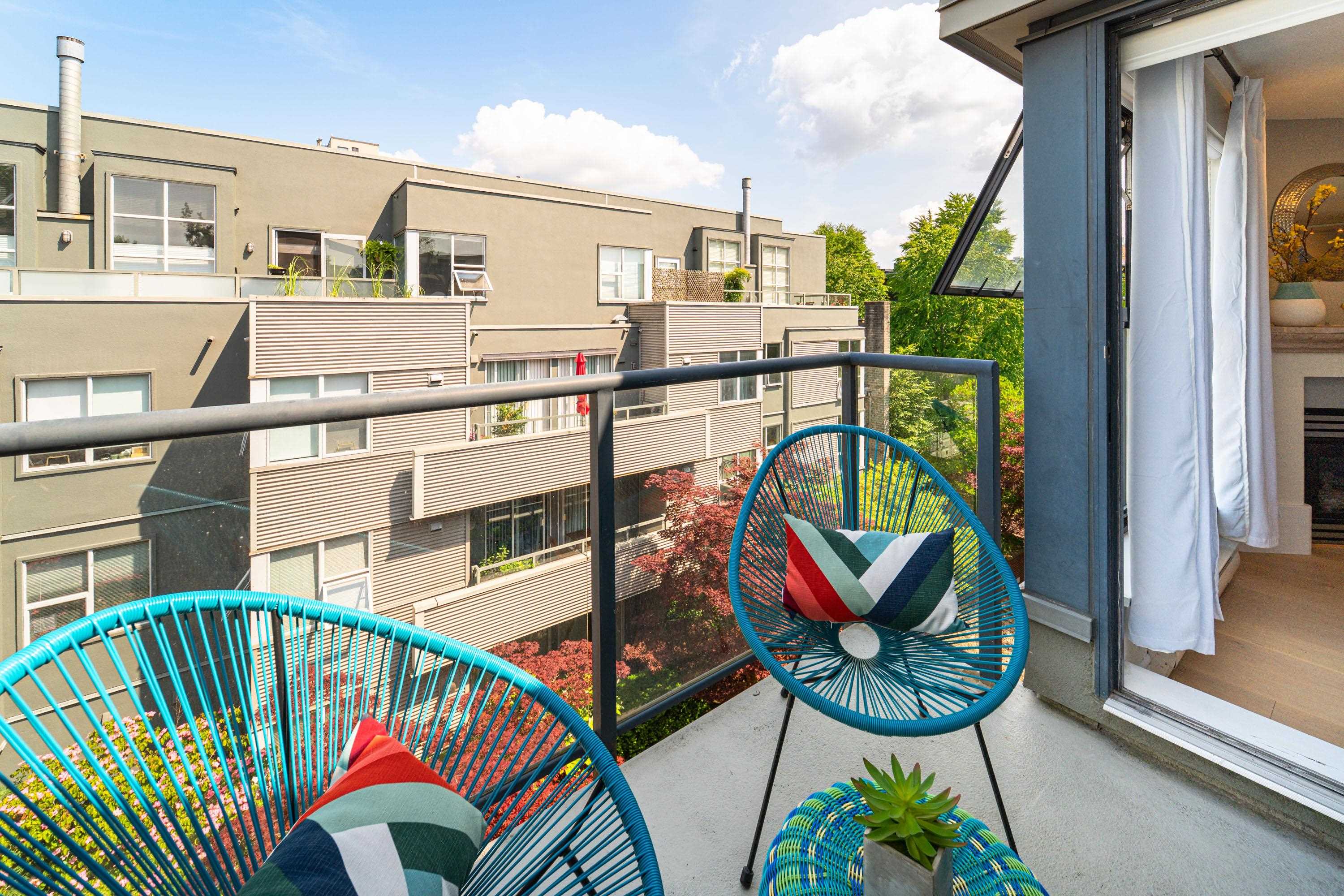 404 2688 VINE STREET Unit: 404