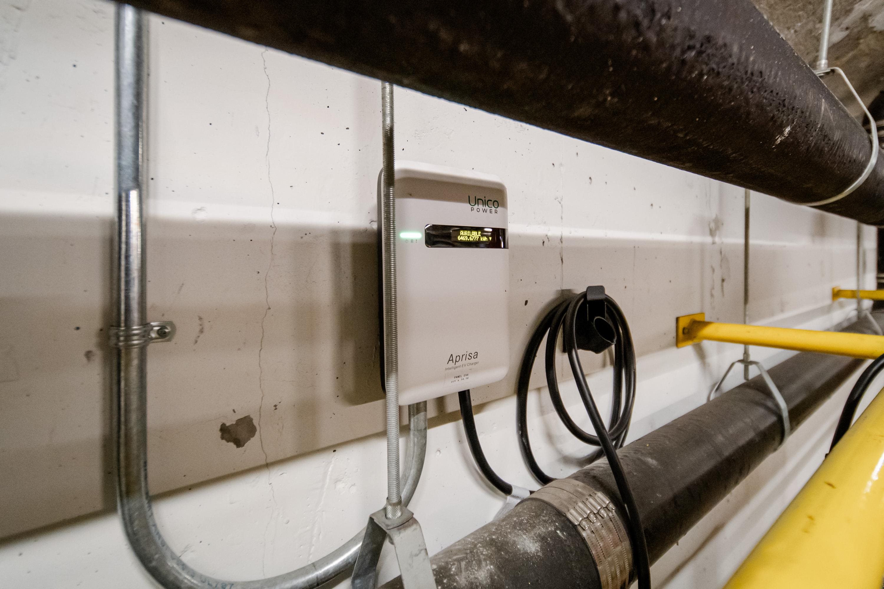 404 2688 VINE STREET Unit: 404