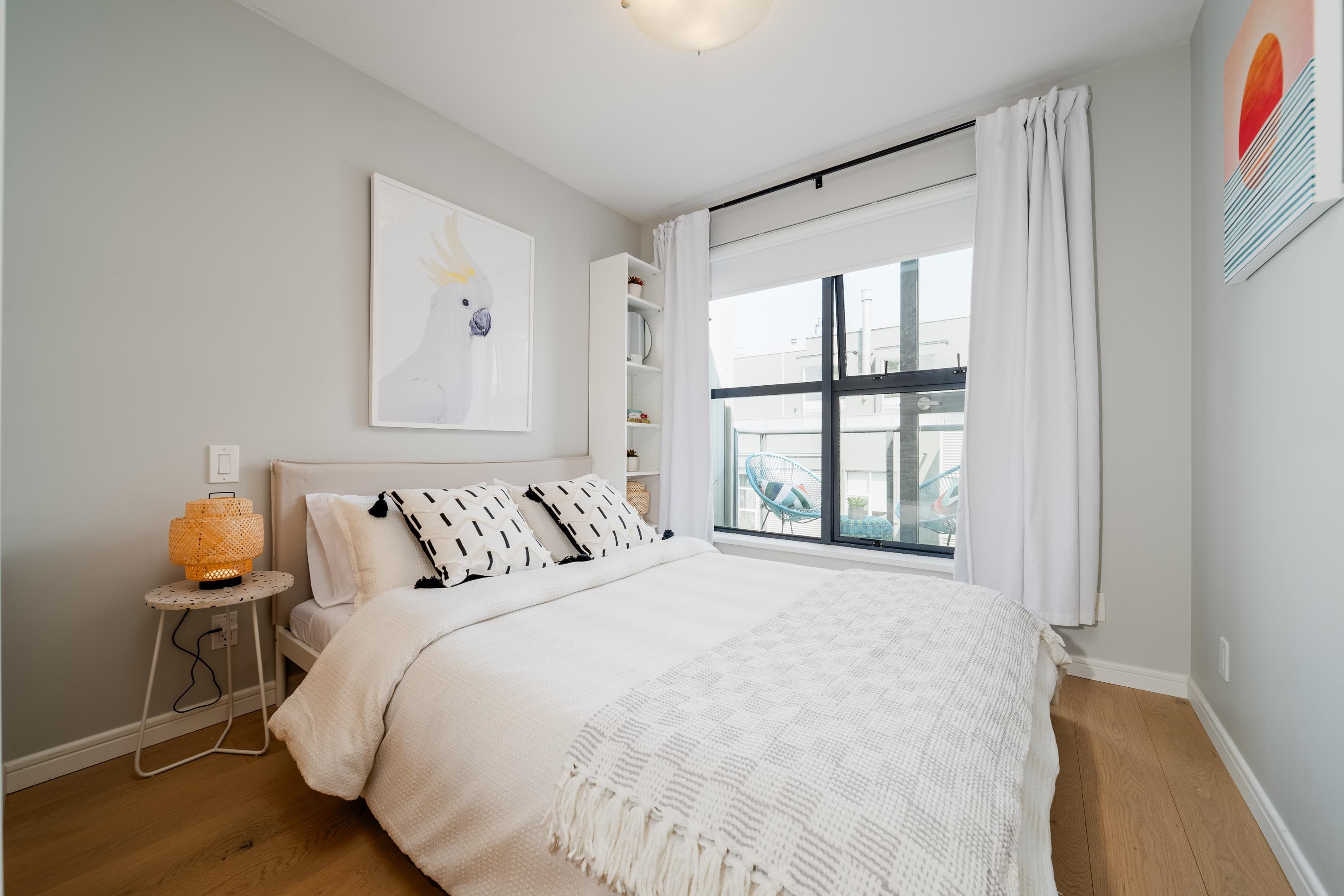 404 2688 VINE STREET Unit: 404