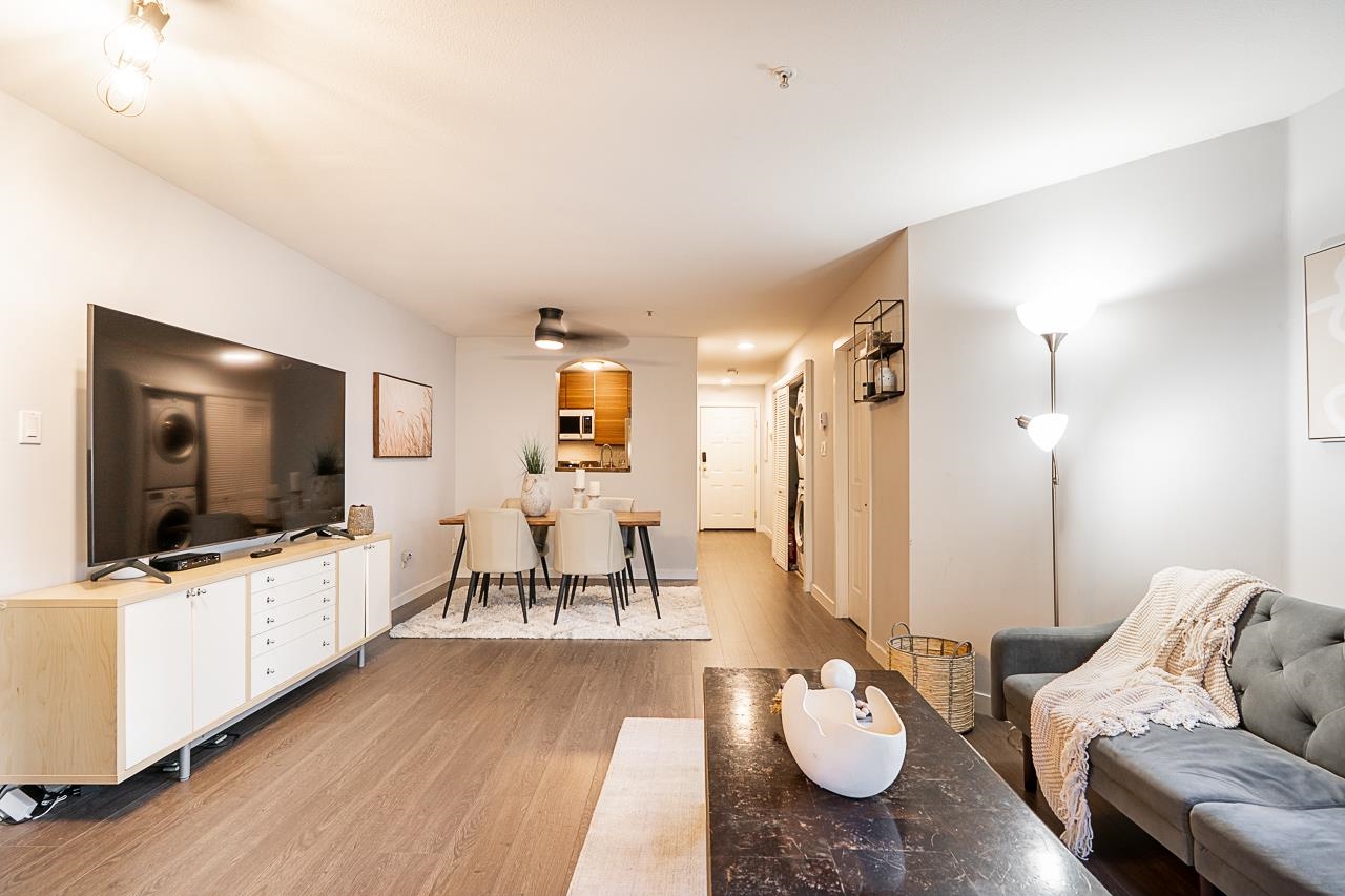 106 3628 RAE AVENUE Unit: 106