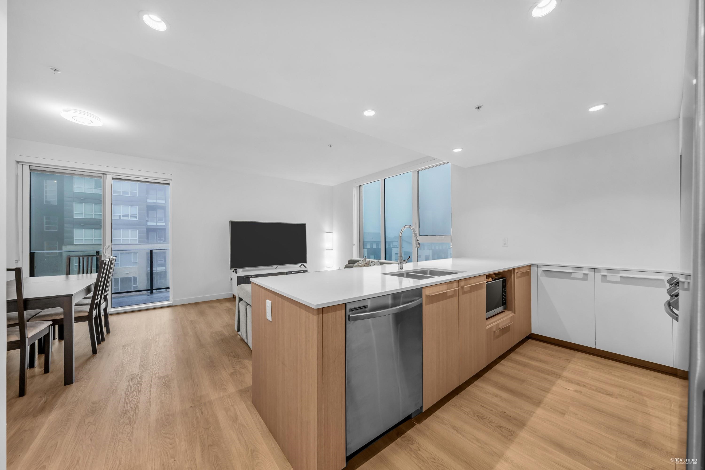 403 9888 UNIVERSITY CRESCENT Unit: 403