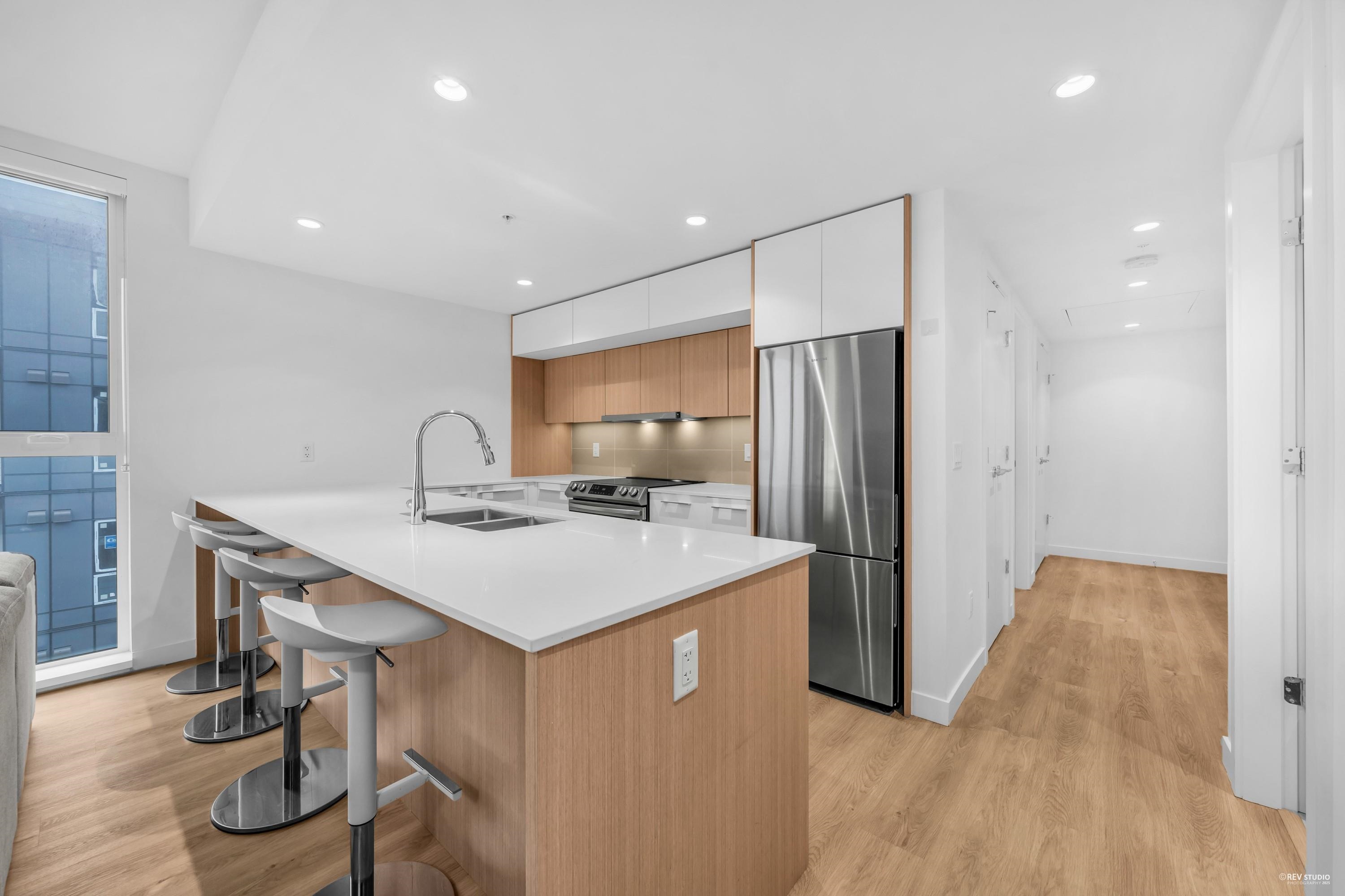 403 9888 UNIVERSITY CRESCENT Unit: 403