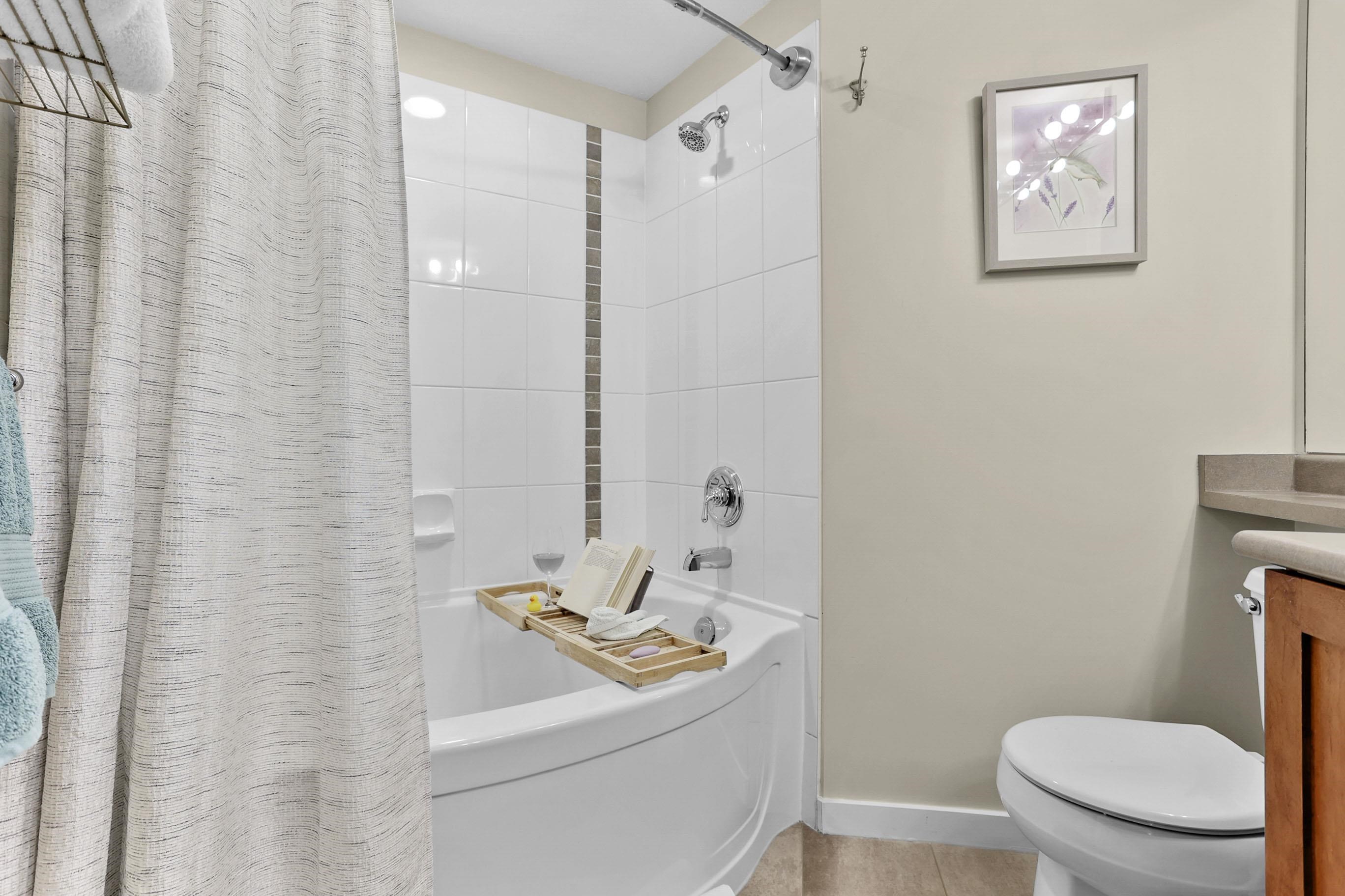 205 2958 WHISPER WAY Unit: 205