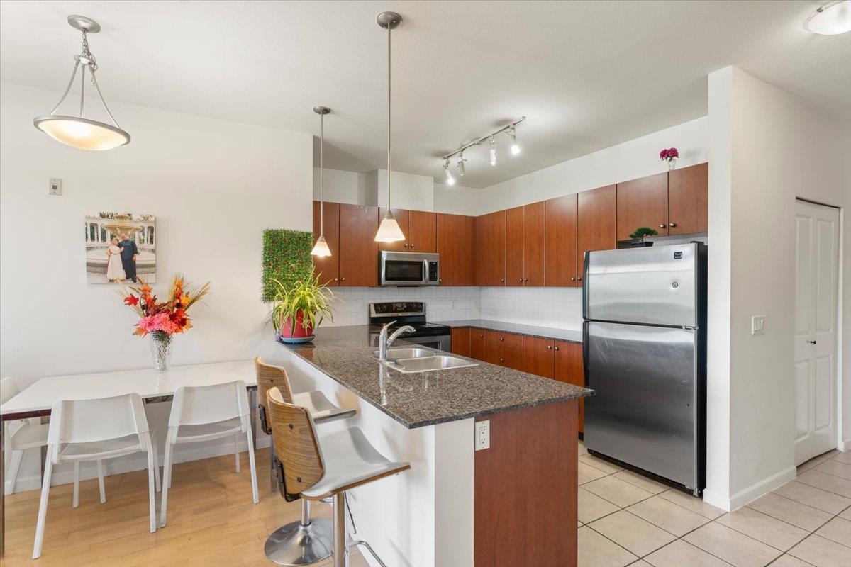 415 10180 153 STREET Unit: 415