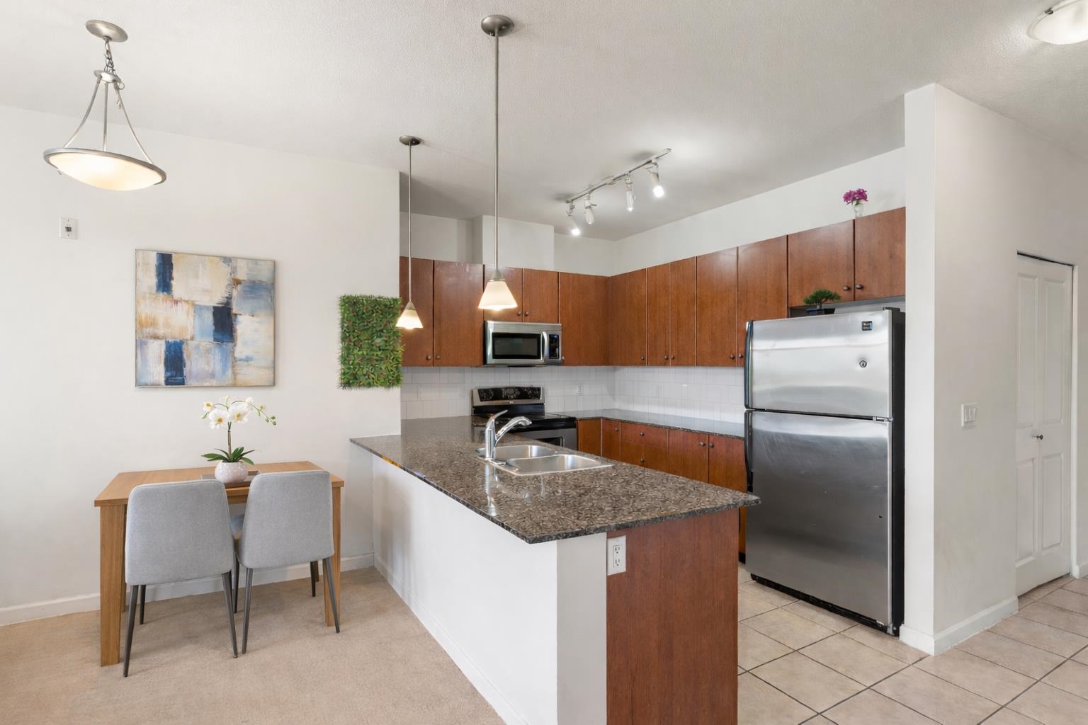 415 10180 153 STREET Unit: 415