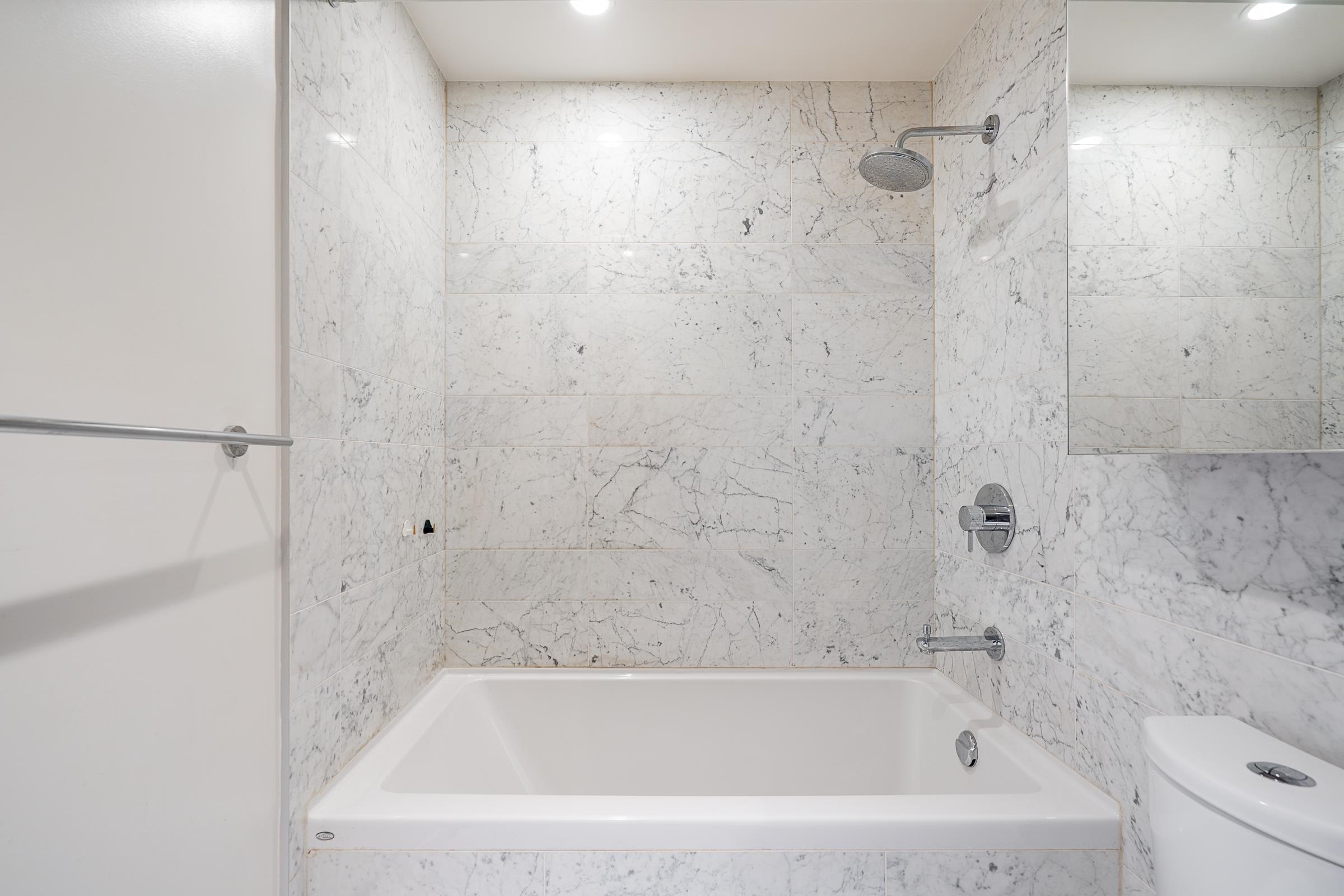 306 4730 LOUGHEED HIGHWAY Unit: 306